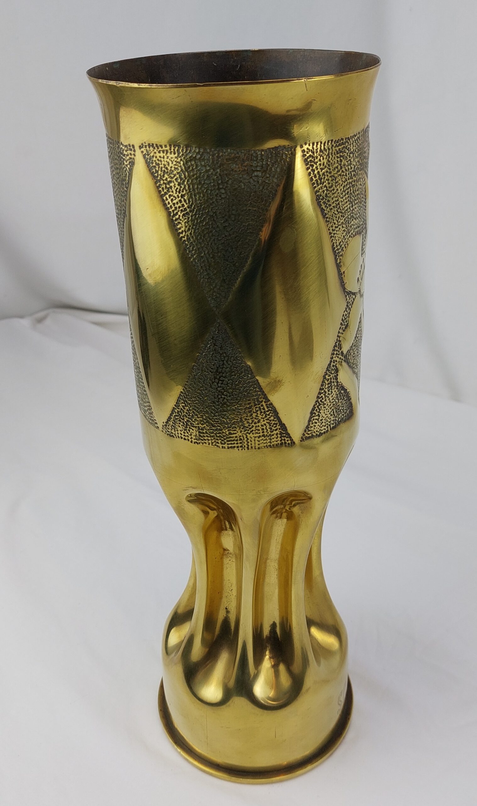 WW2, Ornate, Trench Art, Brass 'Souvenir' Vase, Made from 105 MM M14 Type 1 Shell, dated 1944 - Image 4