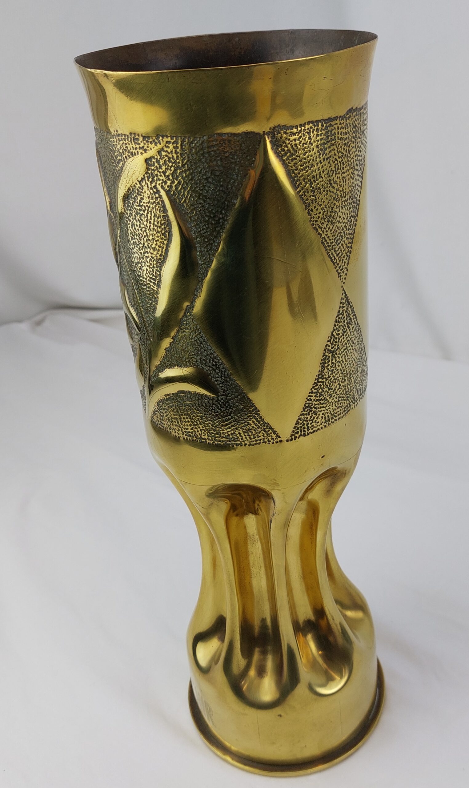 WW2, Ornate, Trench Art, Brass 'Souvenir' Vase, Made from 105 MM M14 Type 1 Shell, dated 1944 - Image 6