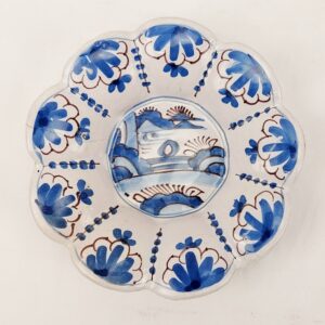 c1670 English Delft Lobed Dish In The Chinese Style