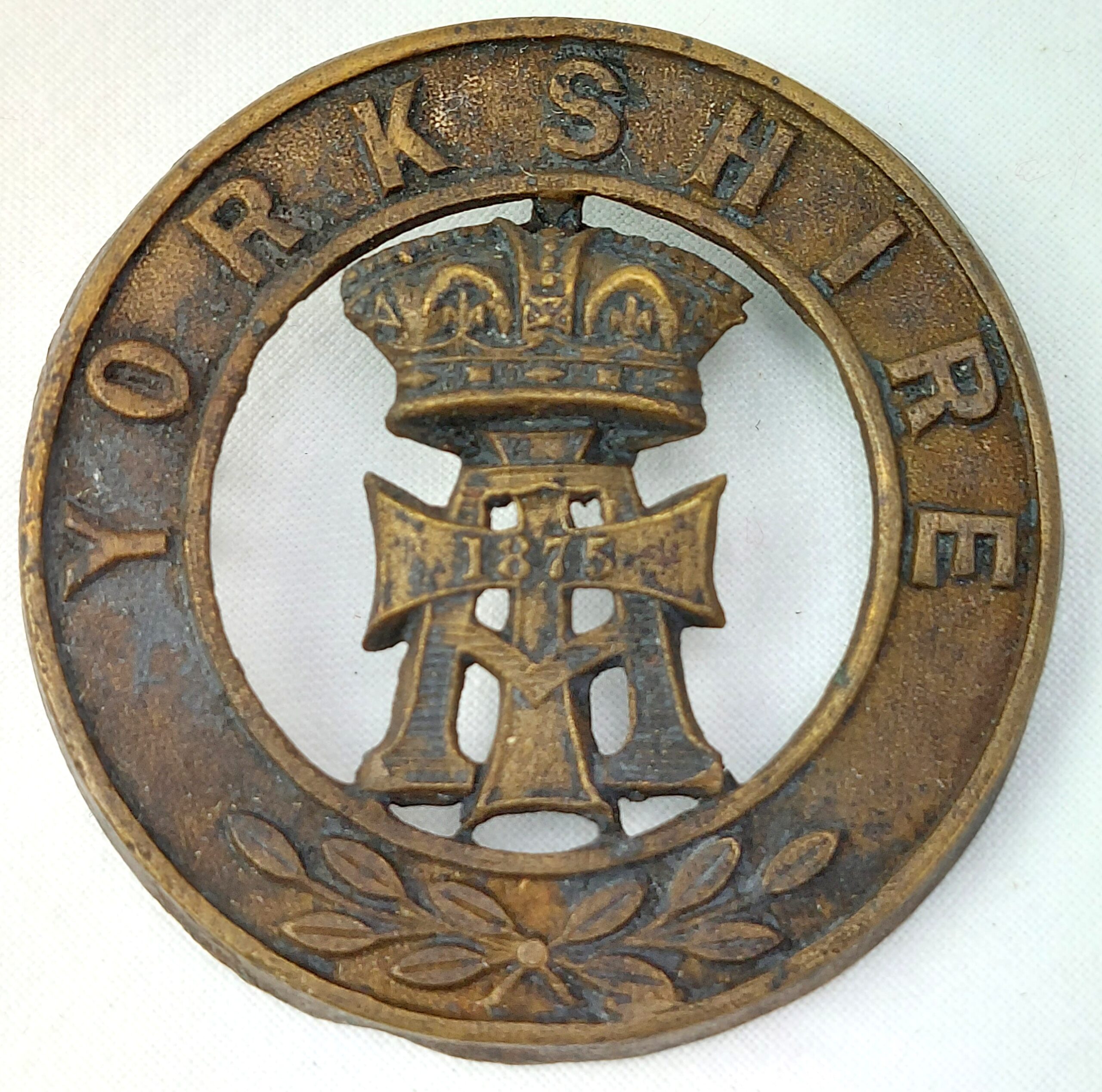 British, Yorkshire Regiment (Green Howards), Helmet Plate Centre