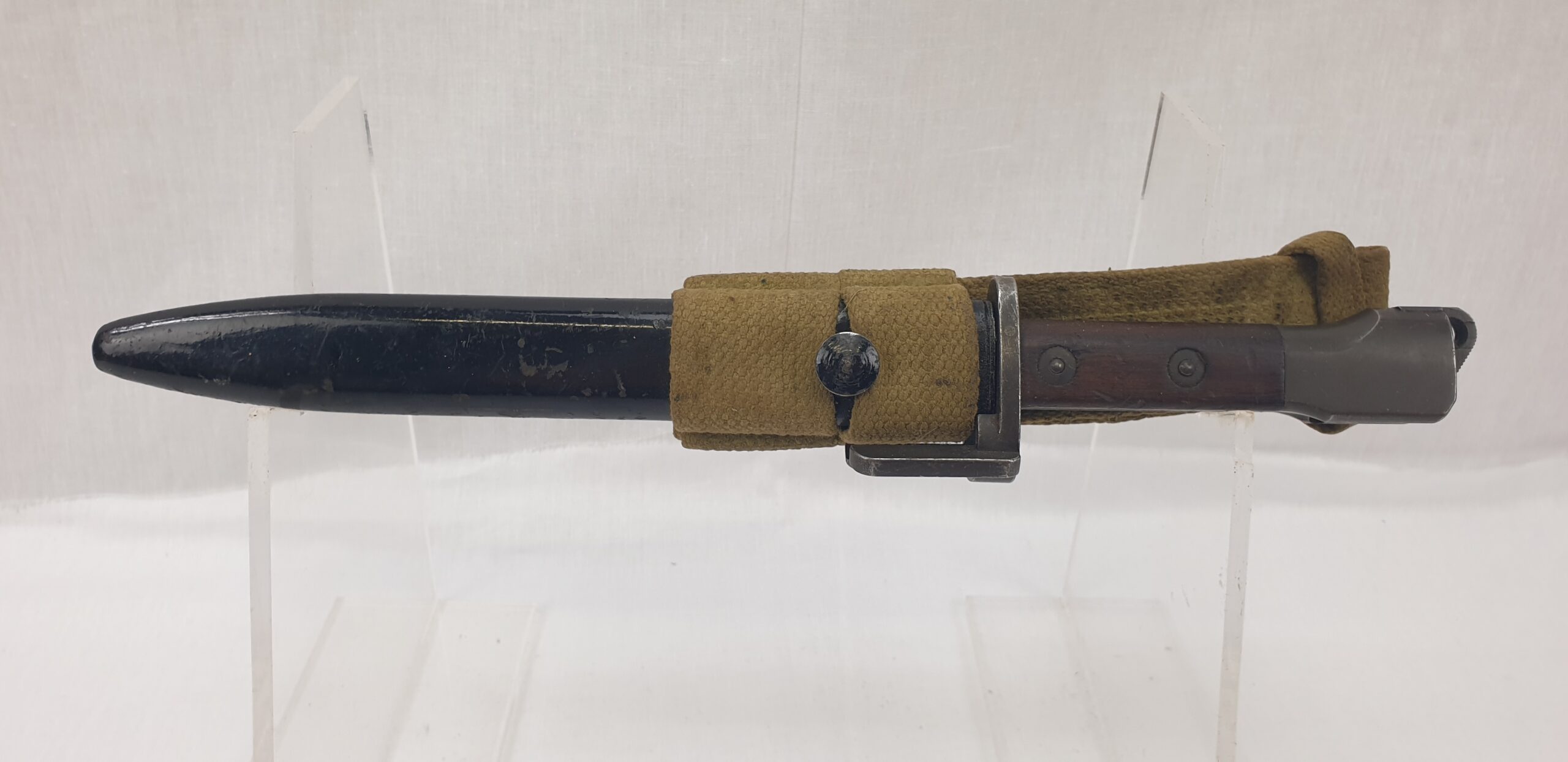 FN FAL Bayonet, Scabbard and Frog, Belgium—FN Type A Bayonet with Wood Grip Scales #1 - Image 4