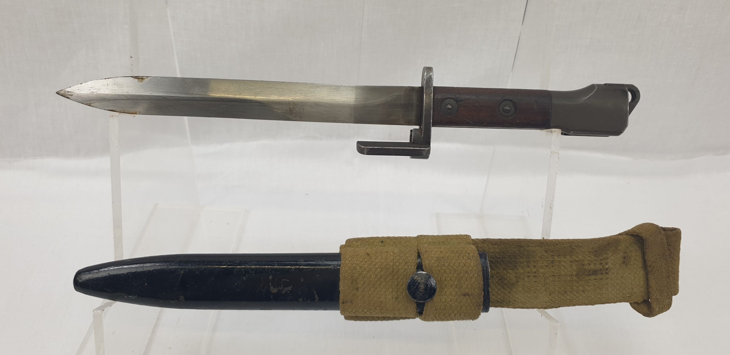 FN FAL Bayonet, Scabbard and Frog, Belgium—FN Type A Bayonet with Wood Grip Scales #1