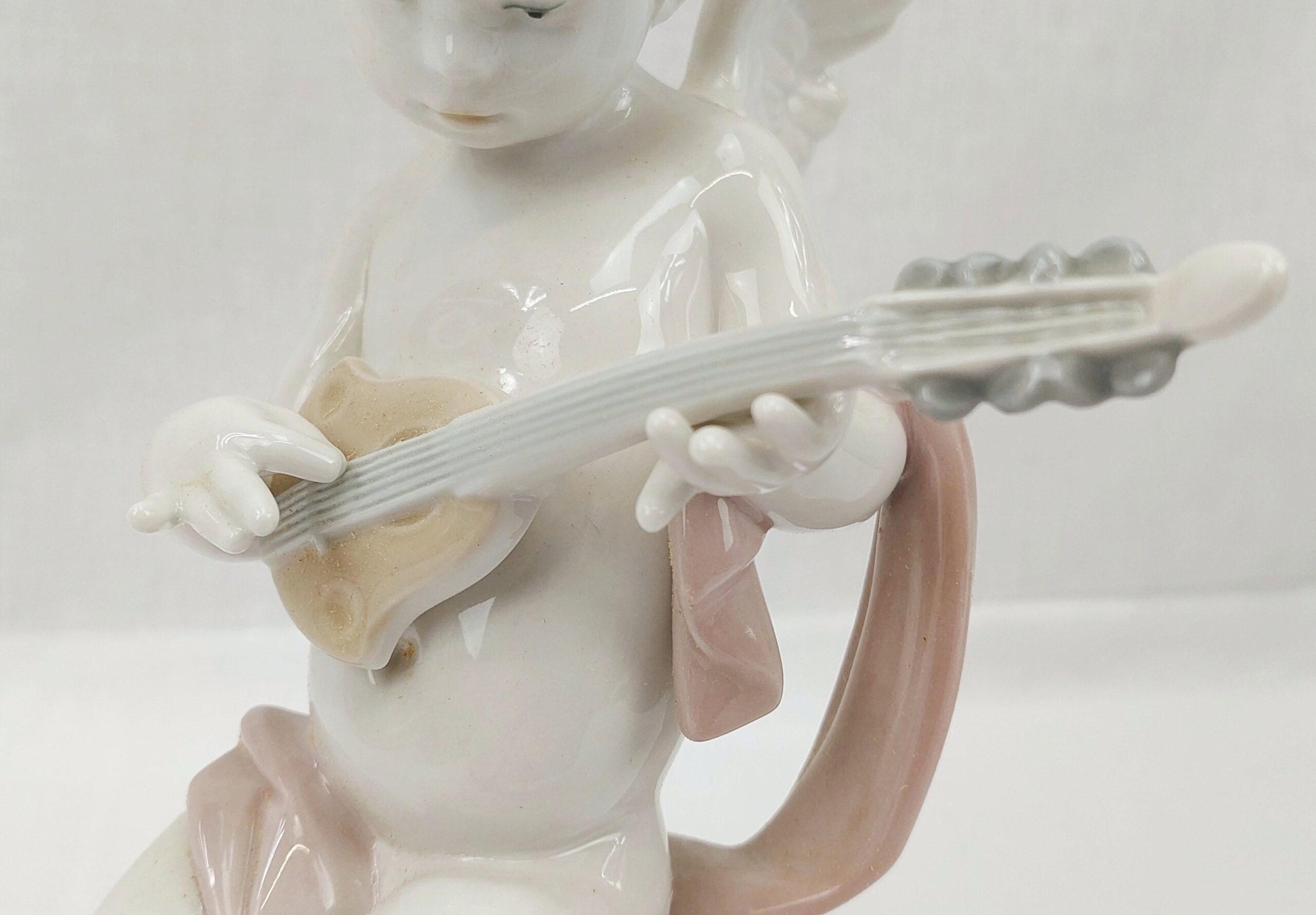 Boxed Lladro Figurine No. 1231 – Angel With Lute - Image 4