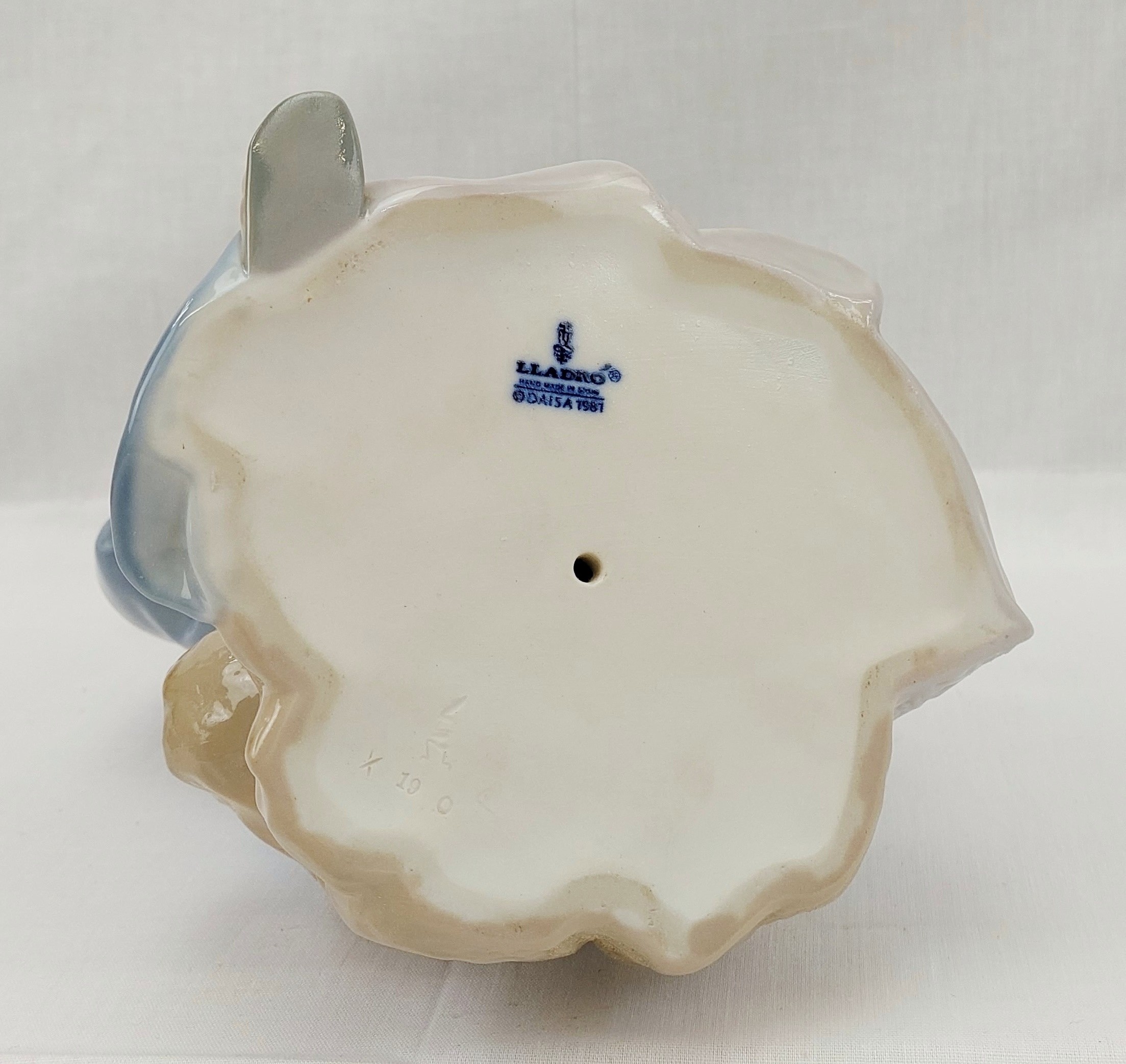 Lladro Figurine No. 1387 – Virgin Mary - Image 7