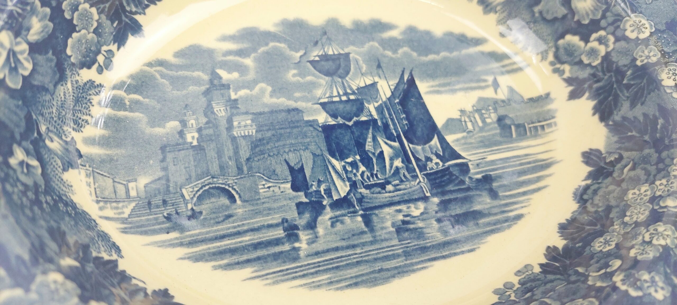 1891 Dated Wedgwood Ferrara Pattern Dish - Image 2