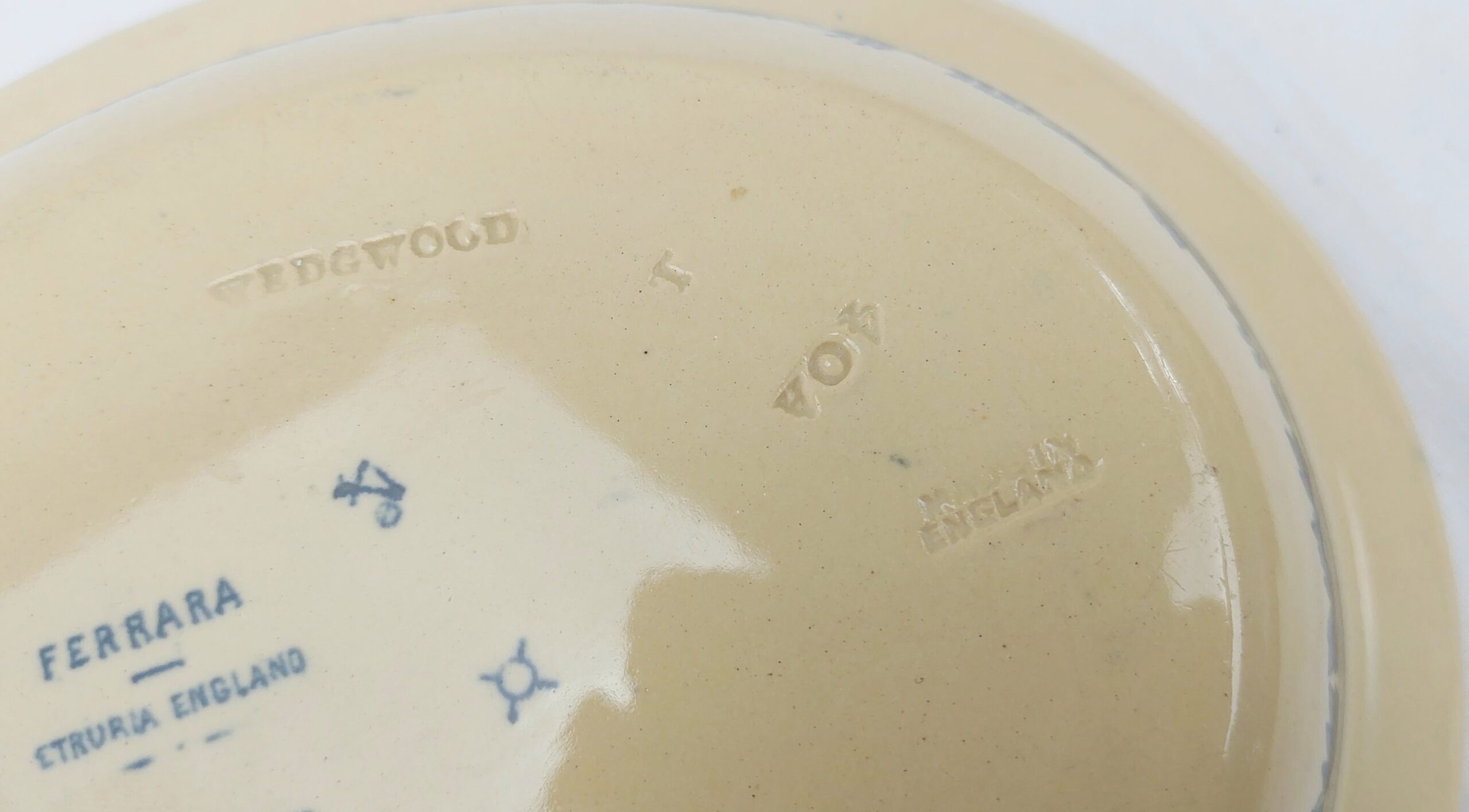 1891 Dated Wedgwood Ferrara Pattern Dish - Image 9