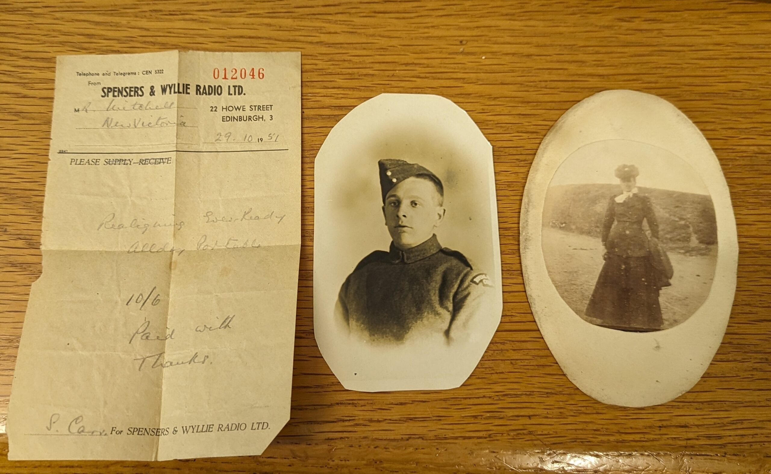 RFC Wing Tip Picture Frame with Medal Miniatures - Image 3