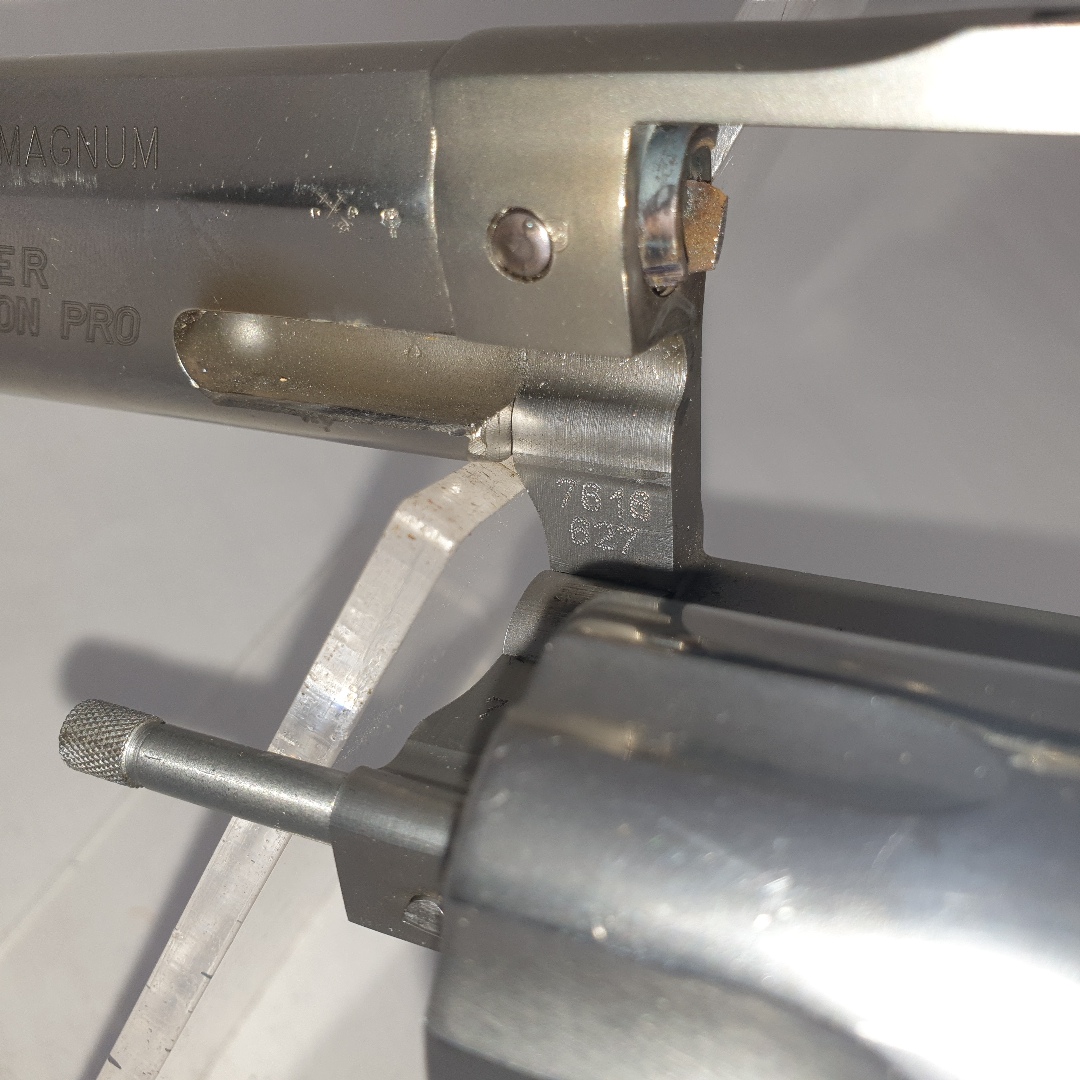 Brazilian Taurus .375 Magnum Tracker Competition Pro Revolver - Image 15