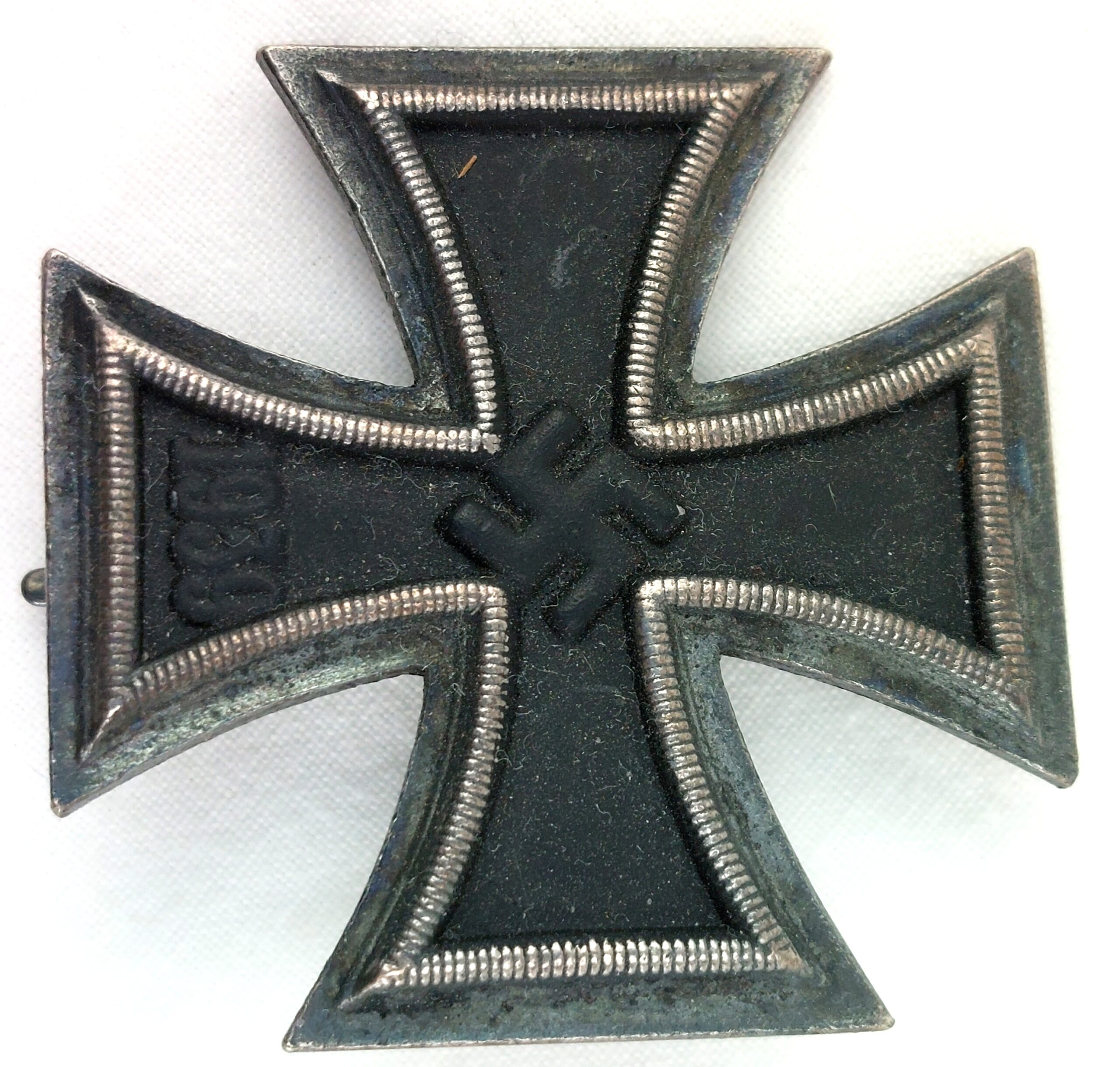 WW2, German, Third Reich Iron Cross, 1st Class. (Eisernes Kreutz 1 Klasse)