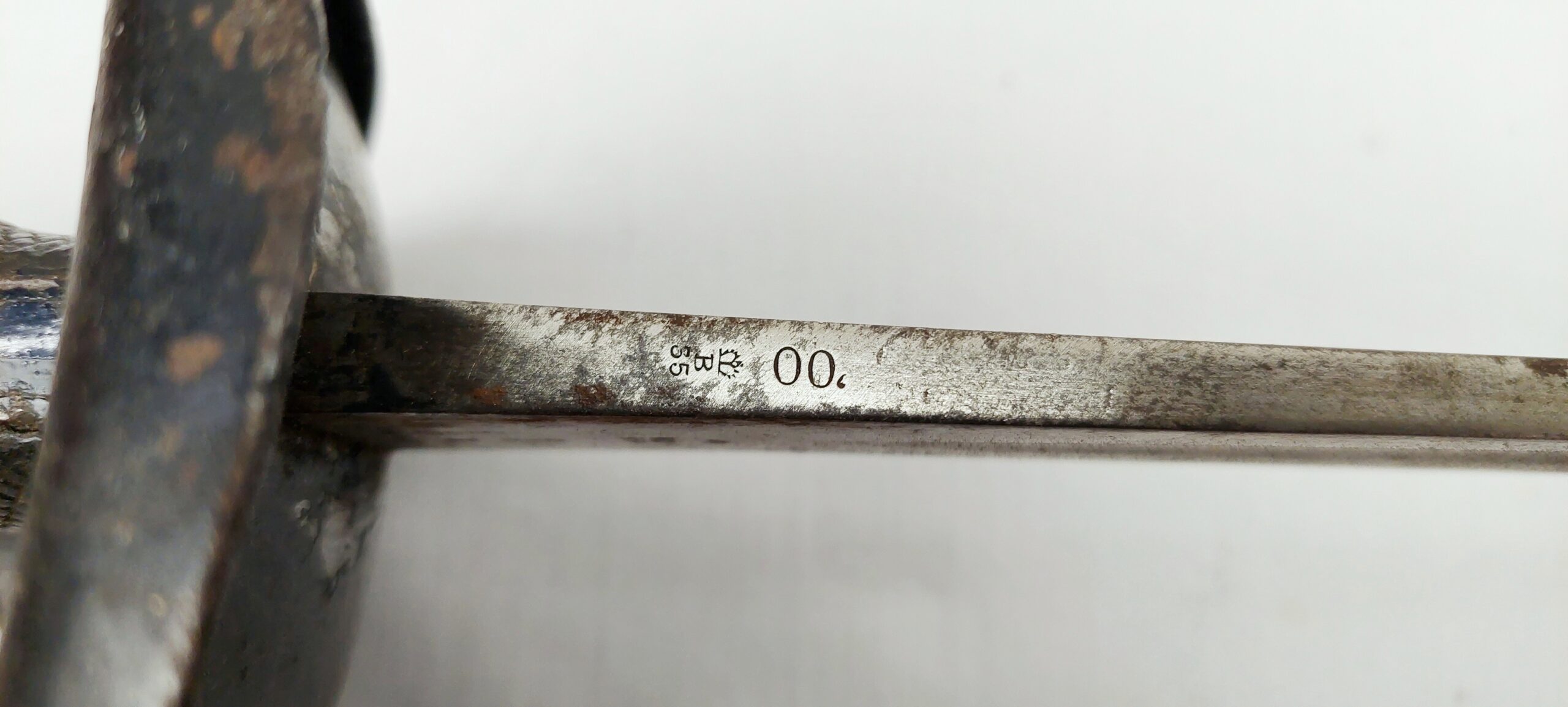 1900 Pattern British Royal Navy Cutlass By Mole With Scabbard And Frog - Image 17