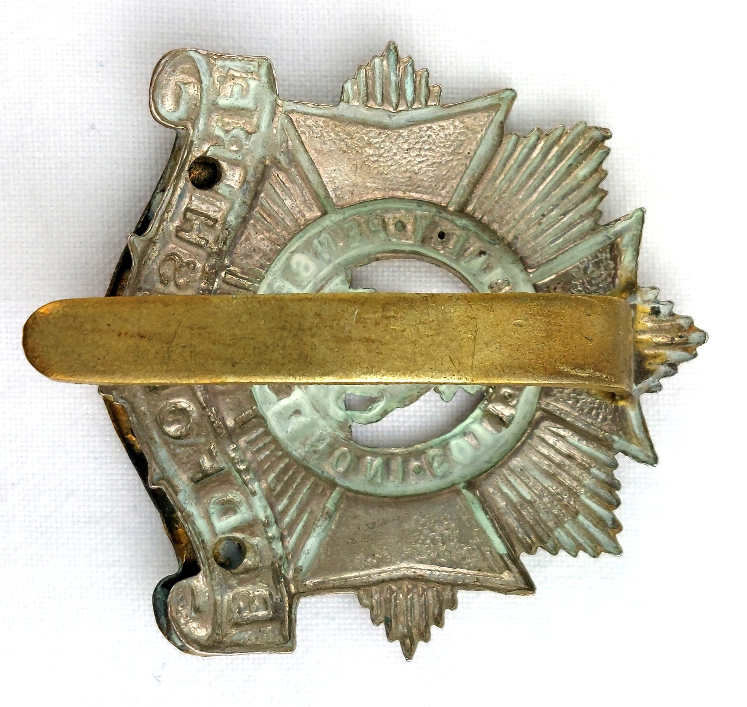 British, Bedfordshire Regiment, Cap Badge - Image 2