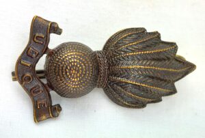 British, Royal Artillery Corps 'Ubique', Collar/Cap Badge