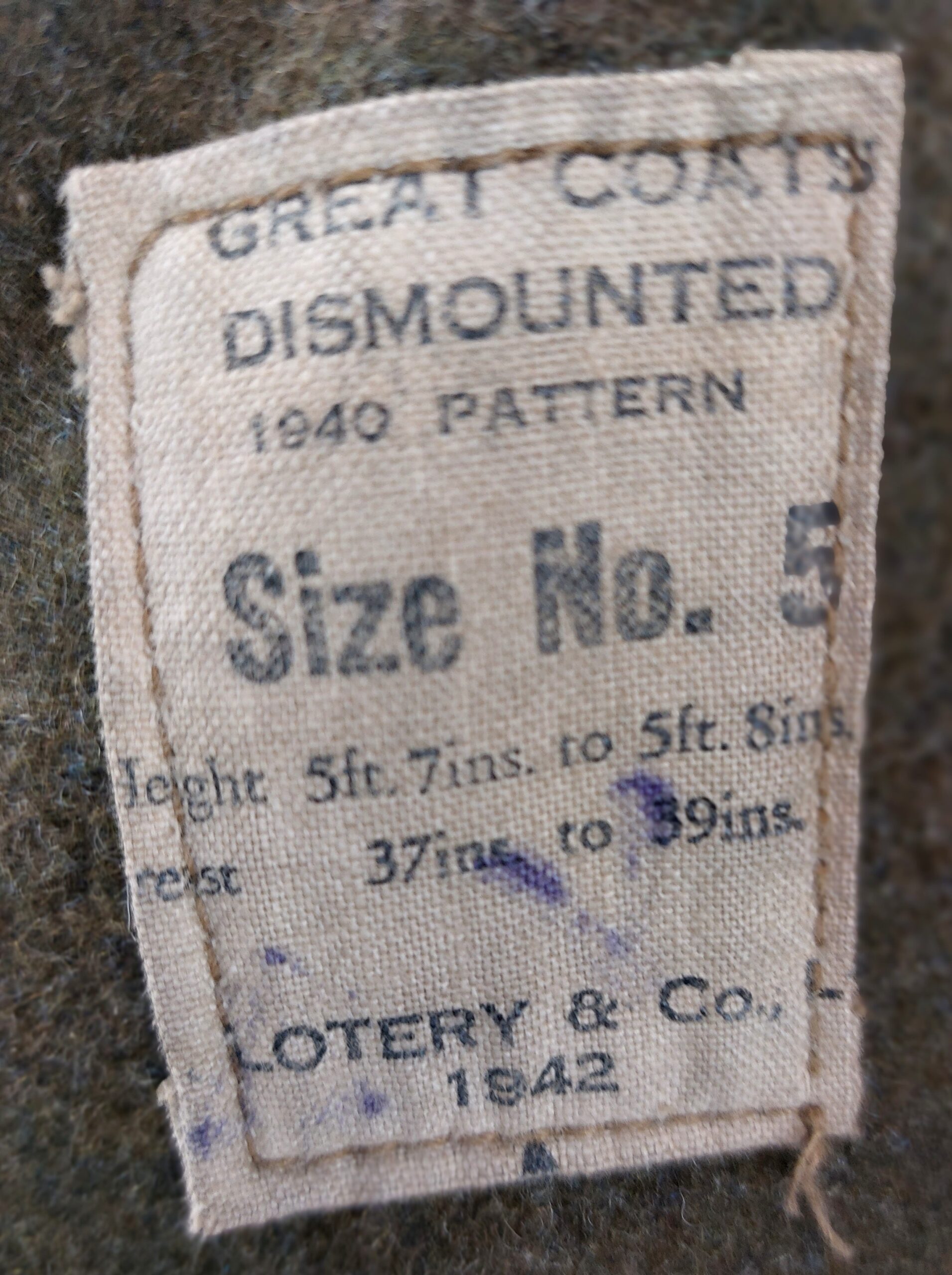 British, WW2, Royal Artillery Great Coat. Dismounted 1940 Pattern, Size No. 5, Dated 1942 - Image 10