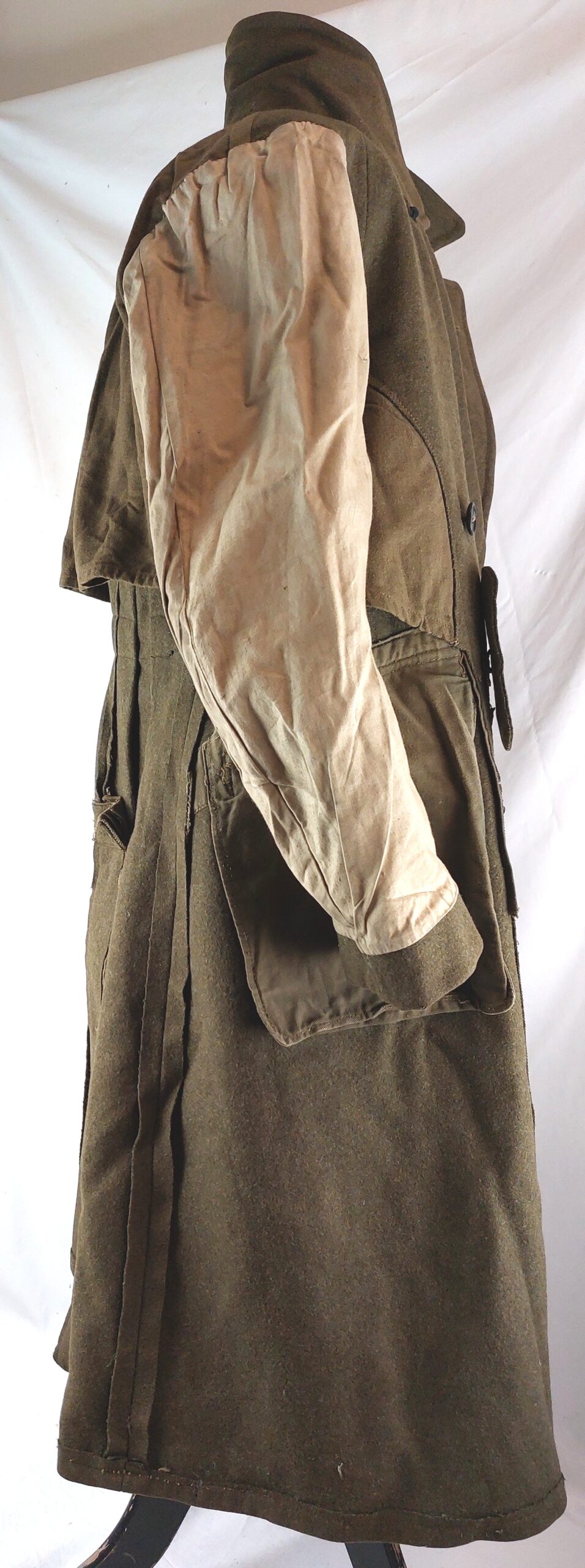 British, WW2, Royal Artillery Great Coat. Dismounted 1940 Pattern, Size No. 5, Dated 1942 - Image 21