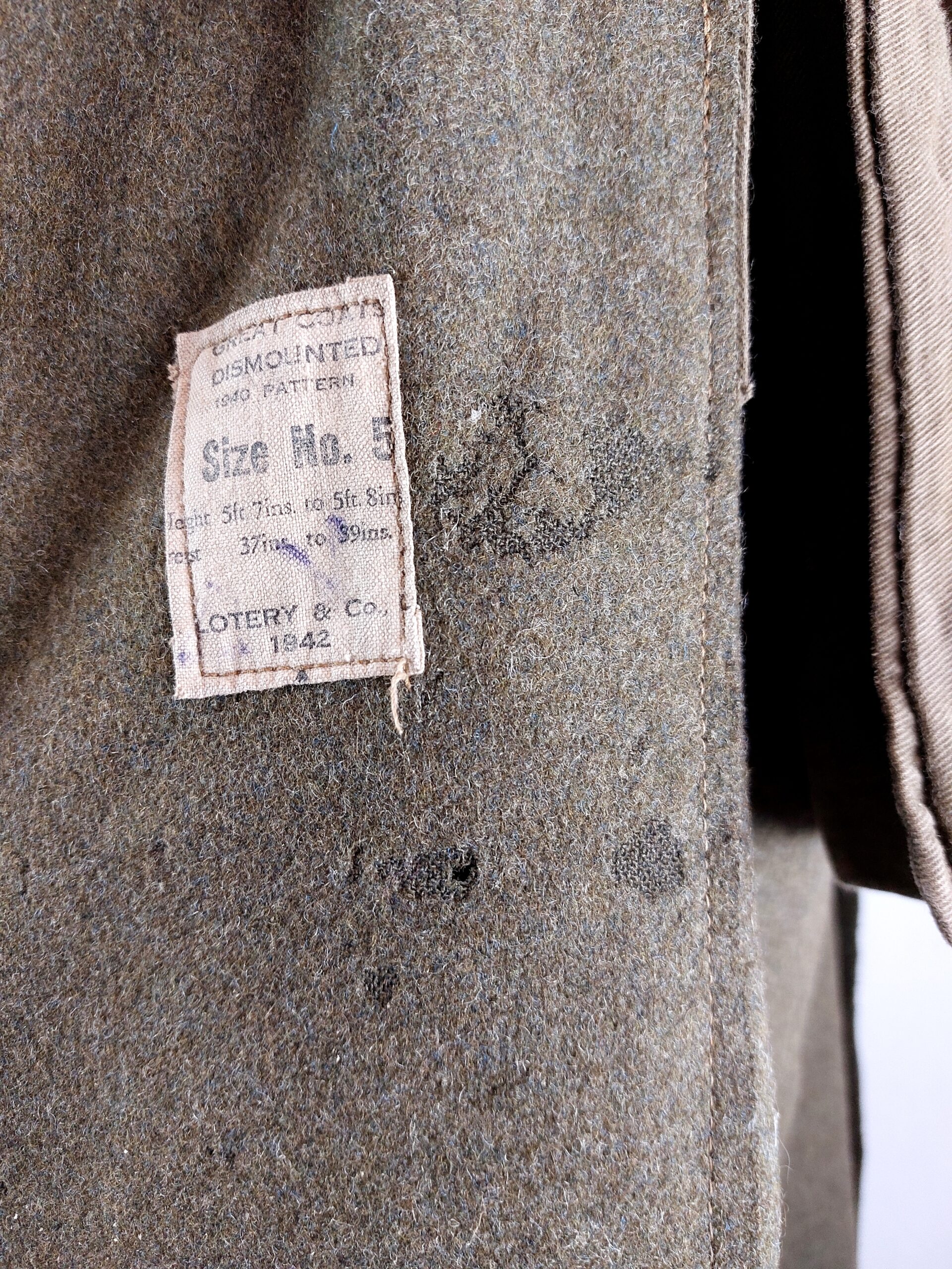 British, WW2, Royal Artillery Great Coat. Dismounted 1940 Pattern, Size No. 5, Dated 1942 - Image 22