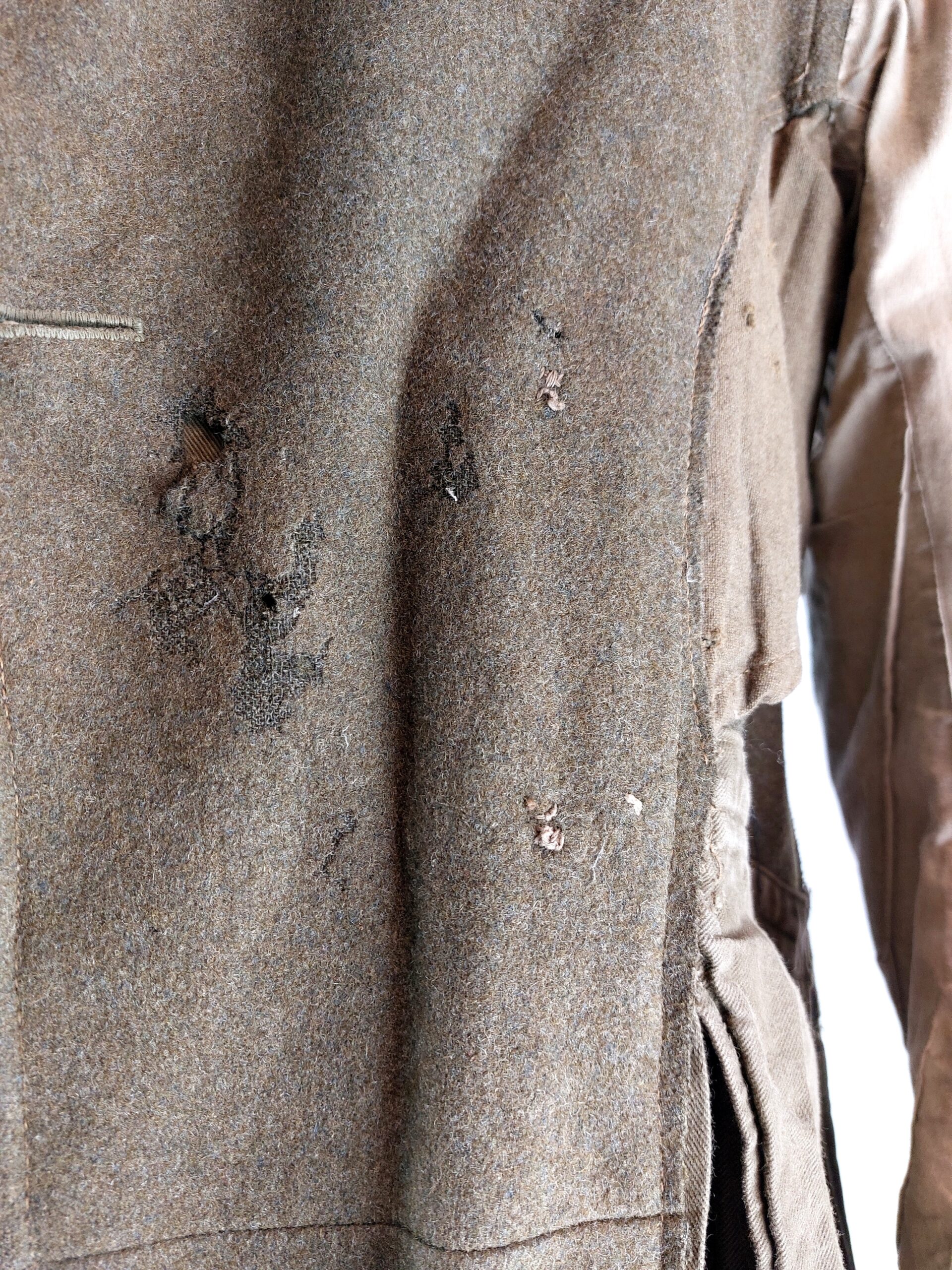 British, WW2, Royal Artillery Great Coat. Dismounted 1940 Pattern, Size No. 5, Dated 1942 - Image 23