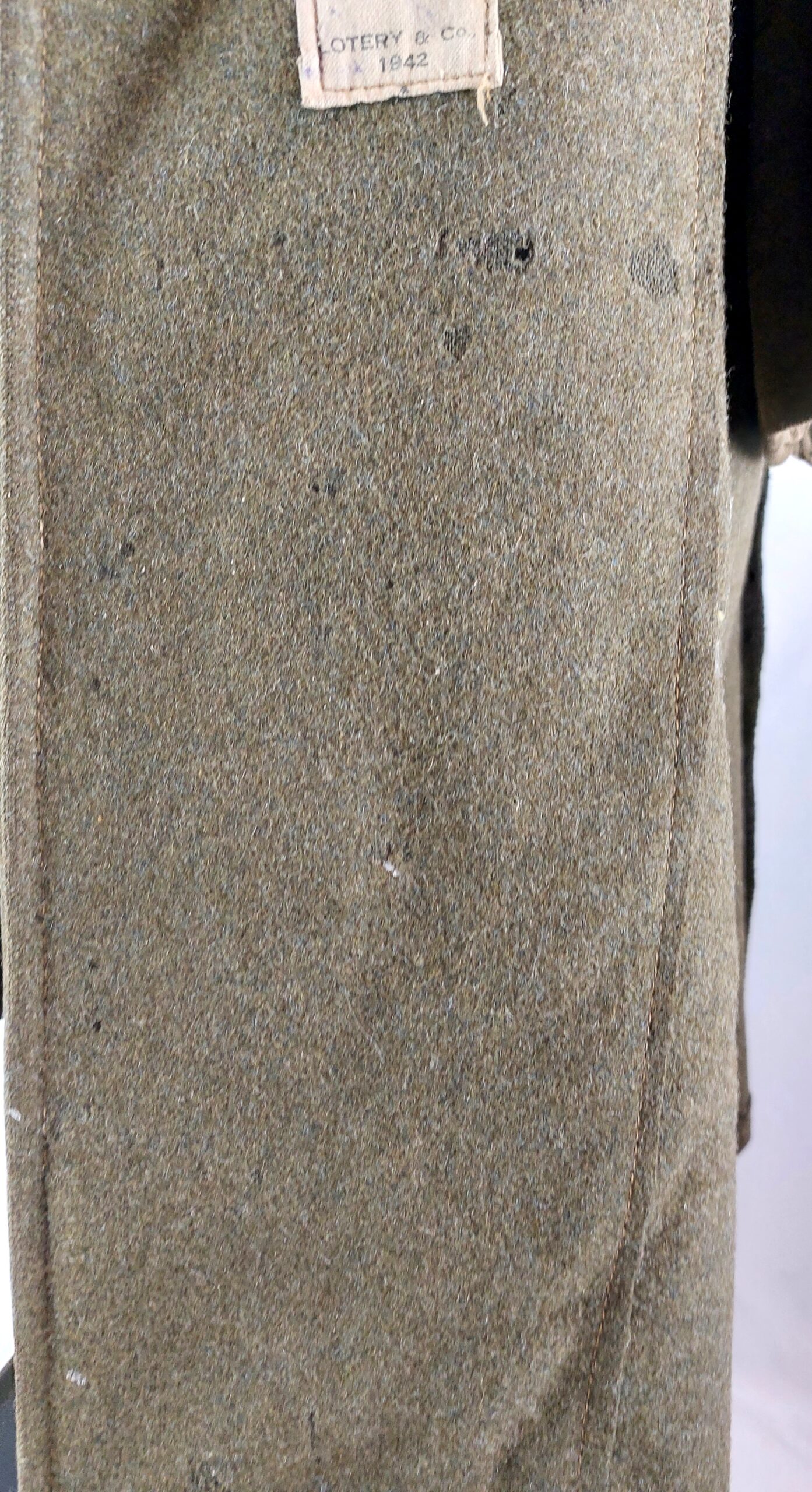 British, WW2, Royal Artillery Great Coat. Dismounted 1940 Pattern, Size No. 5, Dated 1942 - Image 25
