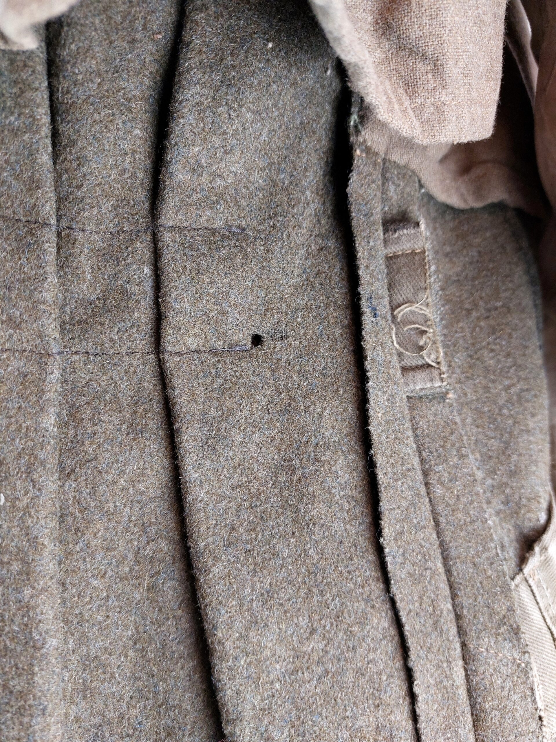British, WW2, Royal Artillery Great Coat. Dismounted 1940 Pattern, Size No. 5, Dated 1942 - Image 27