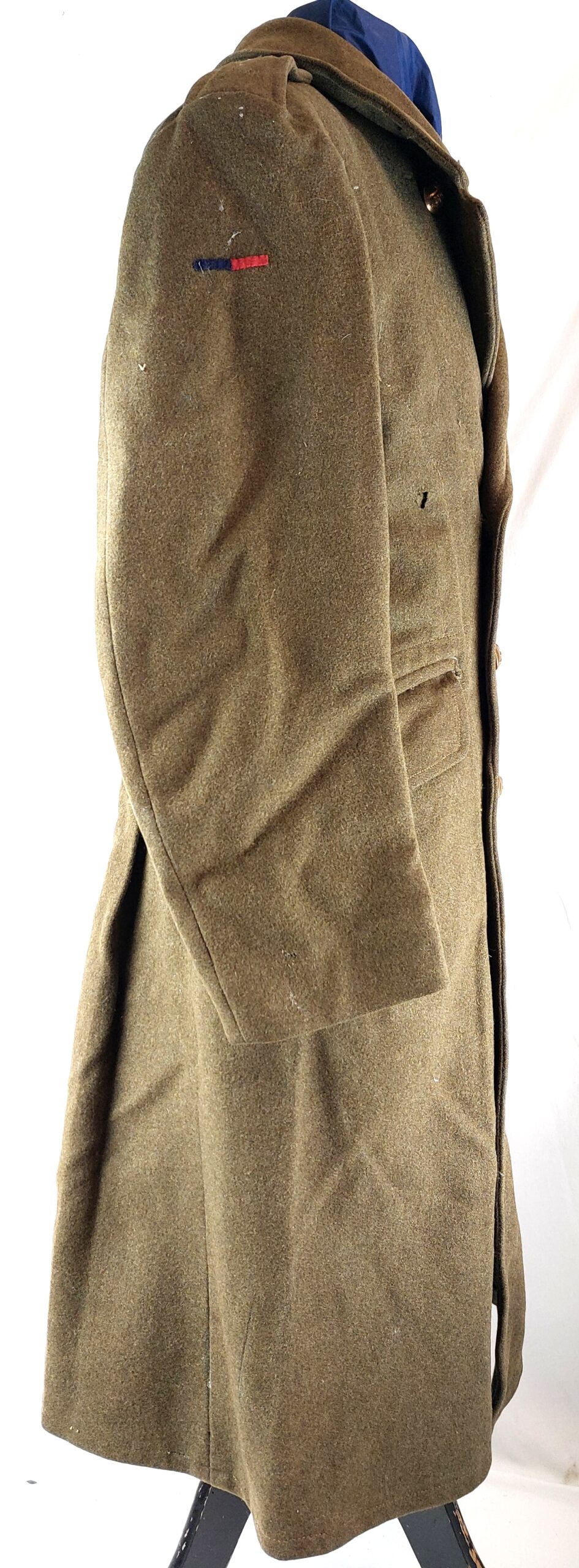 British, WW2, Royal Artillery Great Coat. Dismounted 1940 Pattern, Size No. 5, Dated 1942 - Image 4