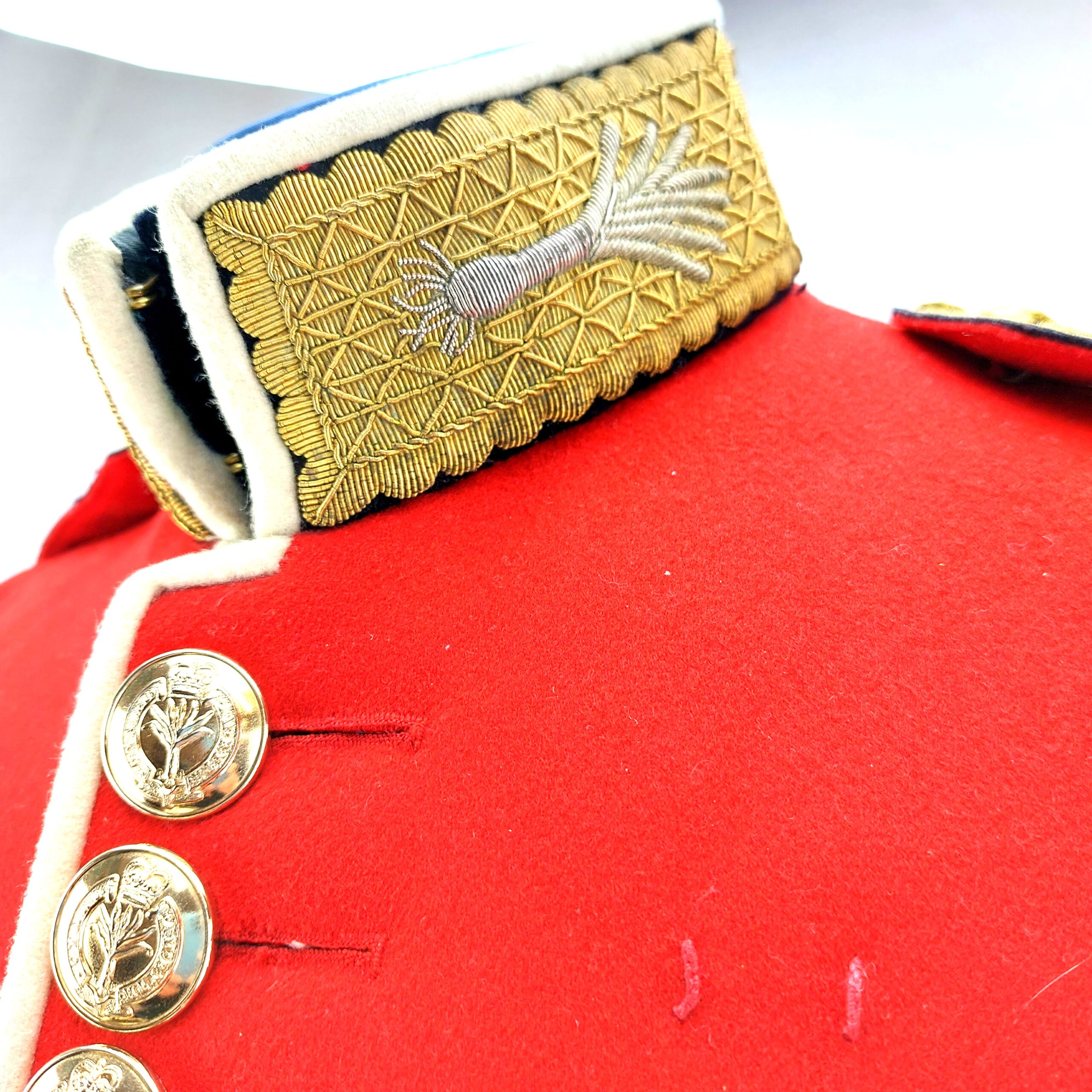 British, Welsh Guards Officer Tunic, with Bandmans Swallow Nest Epaulettes, Named & Dated, "2nd Lieutenant M.W. Presland, 1987", Small - Image 9