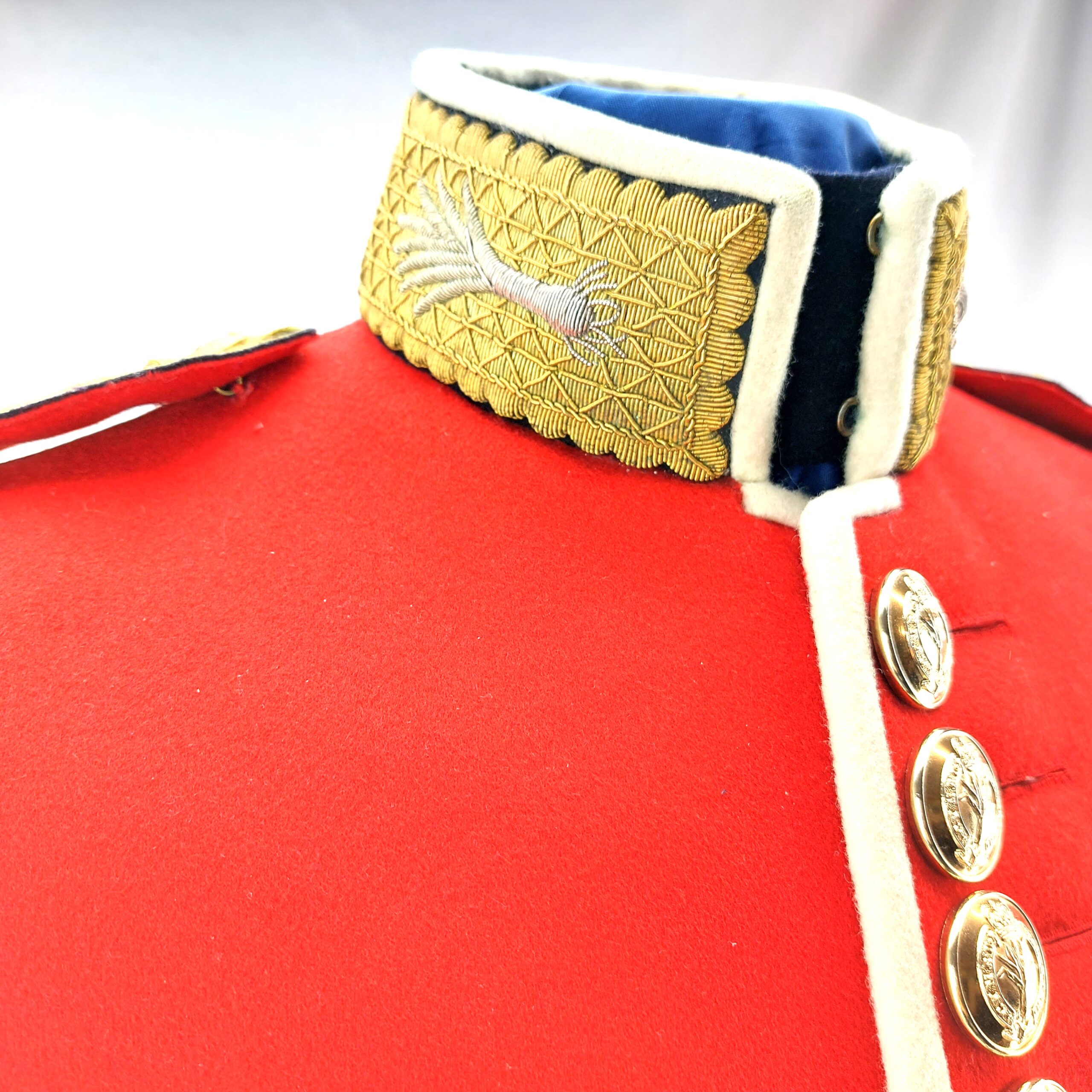 British, Welsh Guards Officer Tunic, with Bandmans Swallow Nest Epaulettes, Named & Dated, "2nd Lieutenant M.W. Presland, 1987", Small - Image 10
