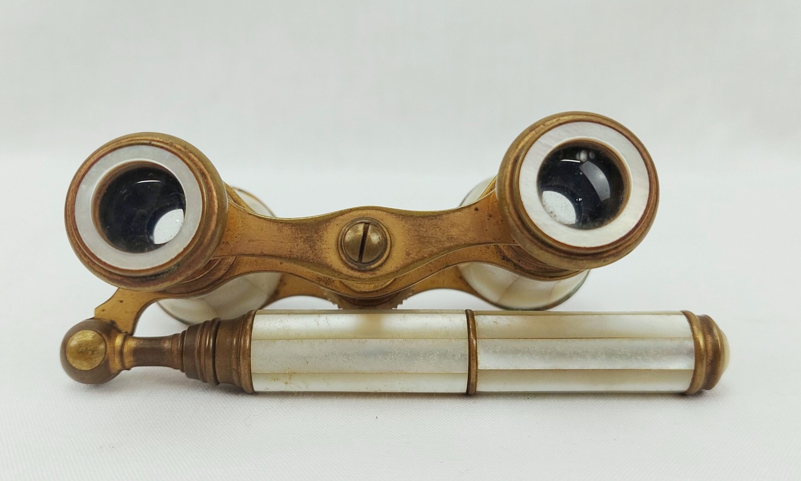 Edwardian Gilt Metal Mother Of Pearl Lorgnette Opera Glasses - Image 3