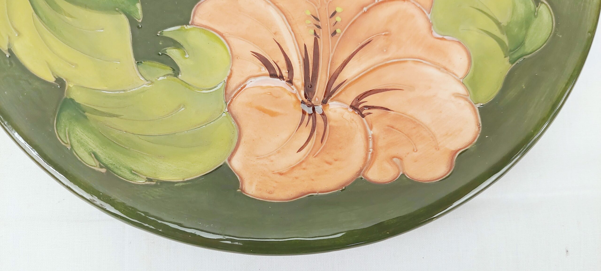 Moorcroft Hibiscus Pattern Plate - Image 5