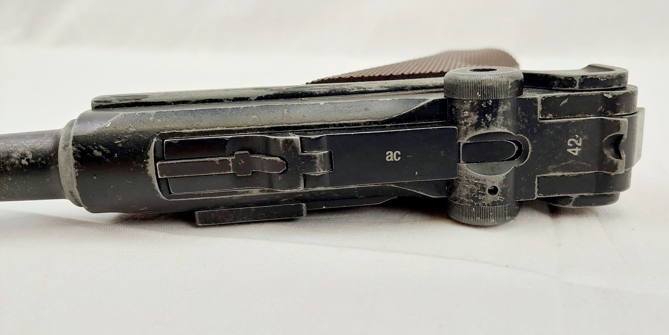 Replica Luger PO8 BB Gun - Image 3