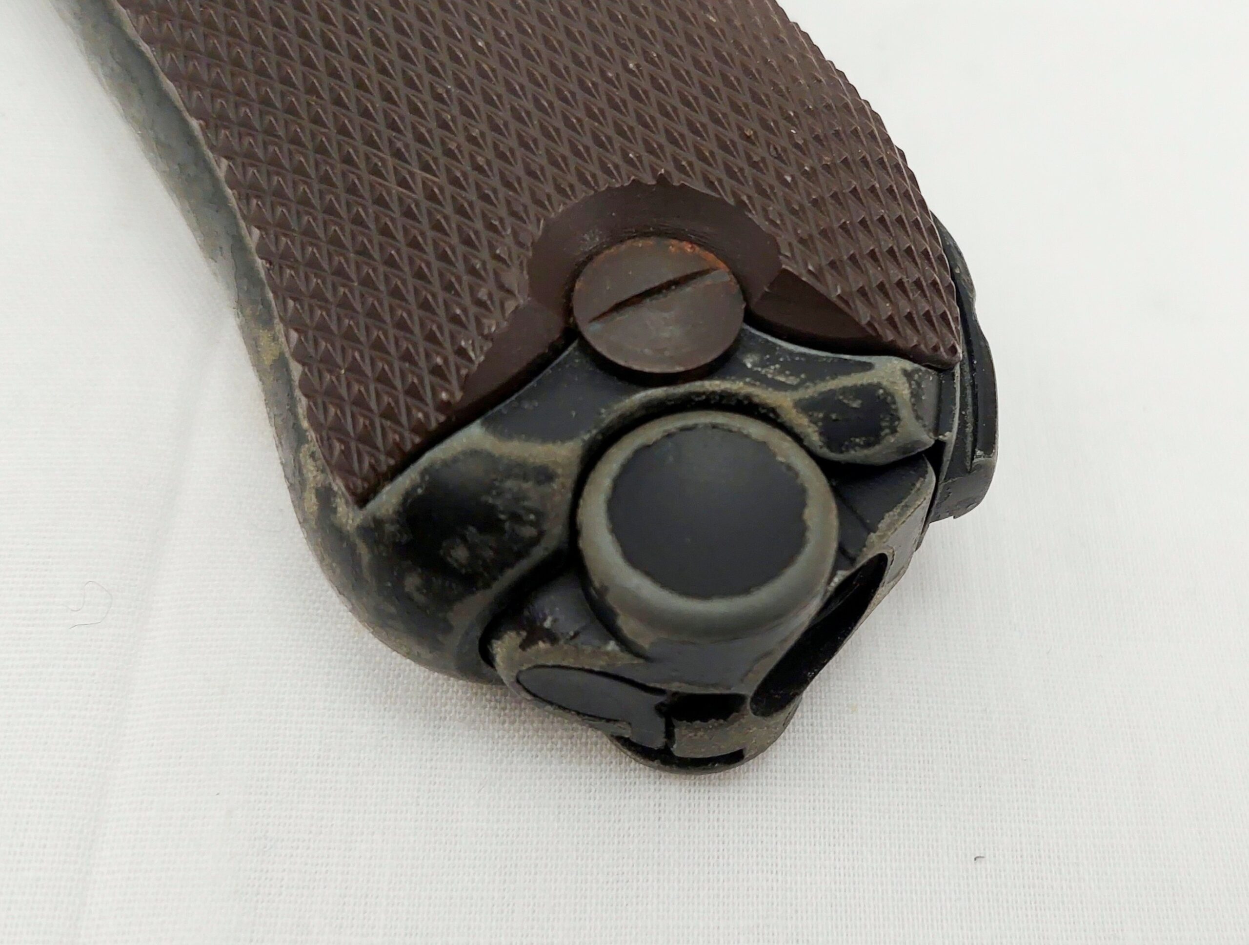 Replica Luger PO8 BB Gun - Image 15