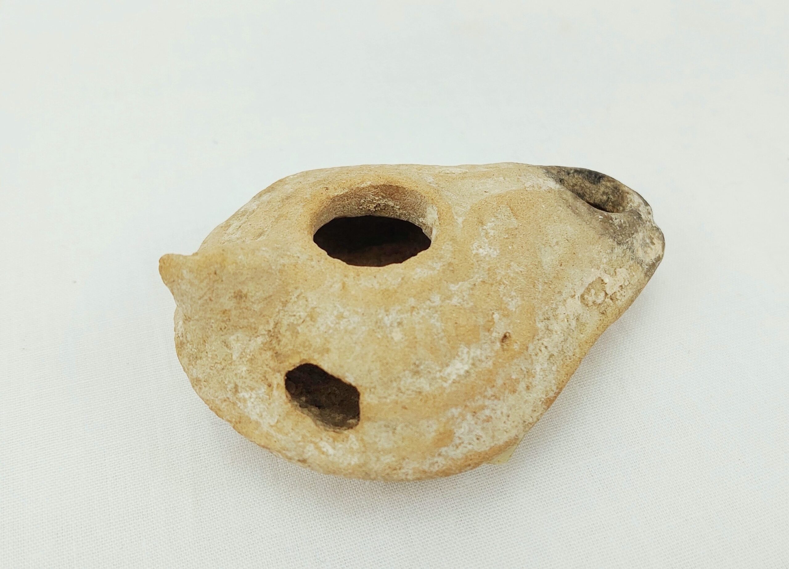 Small Roman Oil Lamp With Incised Pattern - Image 4