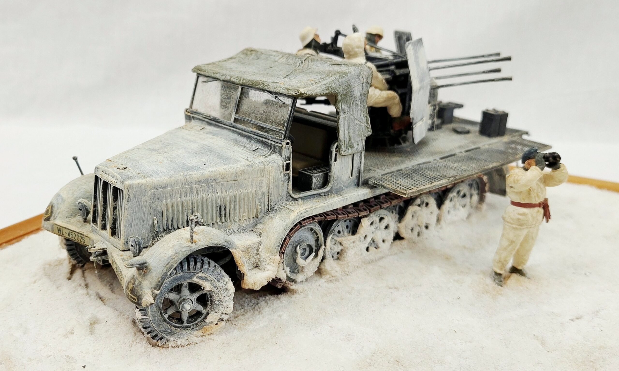 WW2 German Half Track SD.KFZ.7-1 35050 1/35th Scale Model - Image 6