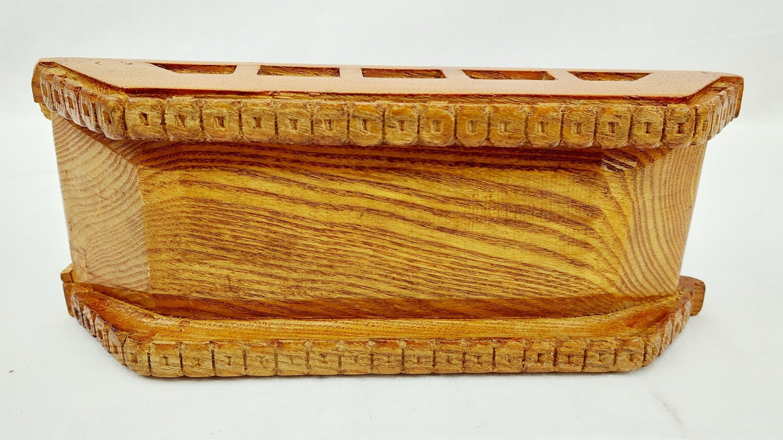 WW2 Well Made Wooden Trench Art Model Of A Matilda Tank Mark 2 - Image 4