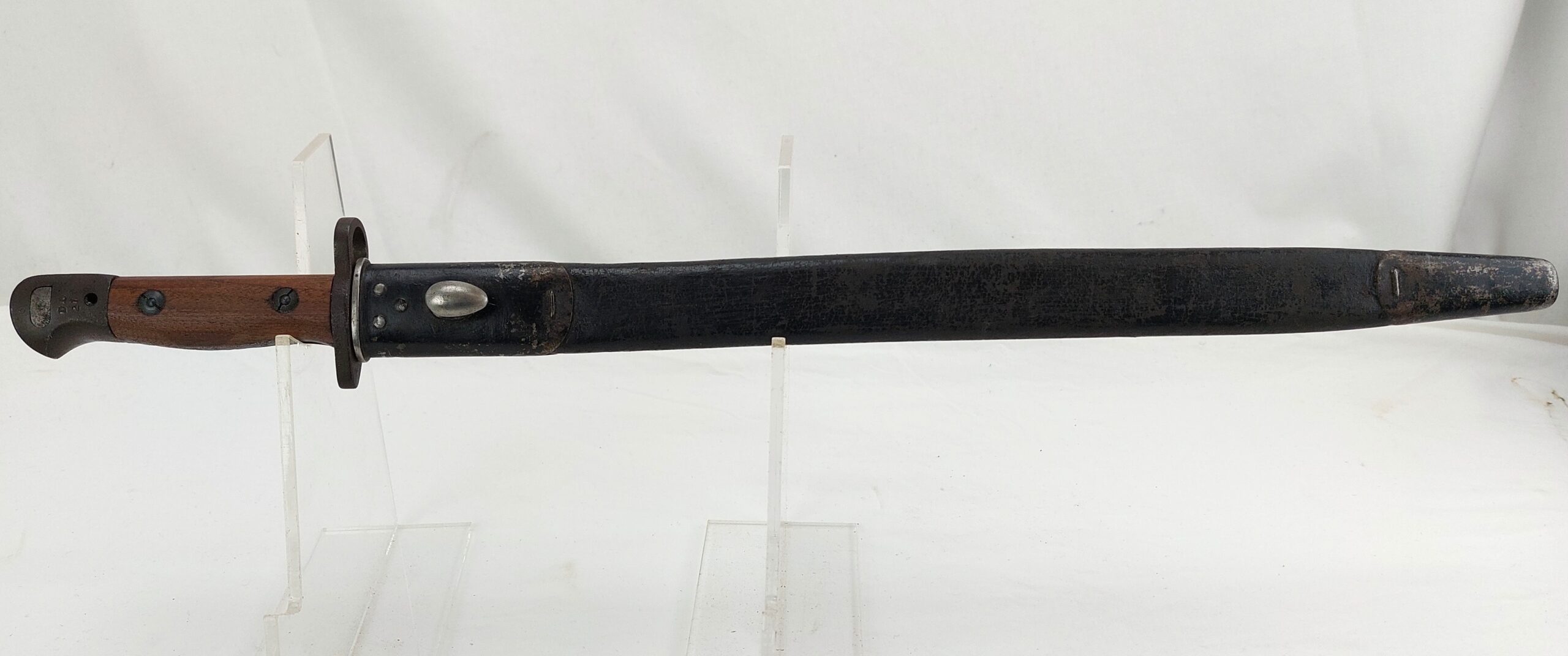 British, WW1, 1907 Pattern Wilkinson Bayonet & Leather Scabbard, dated 1917 - Image 25