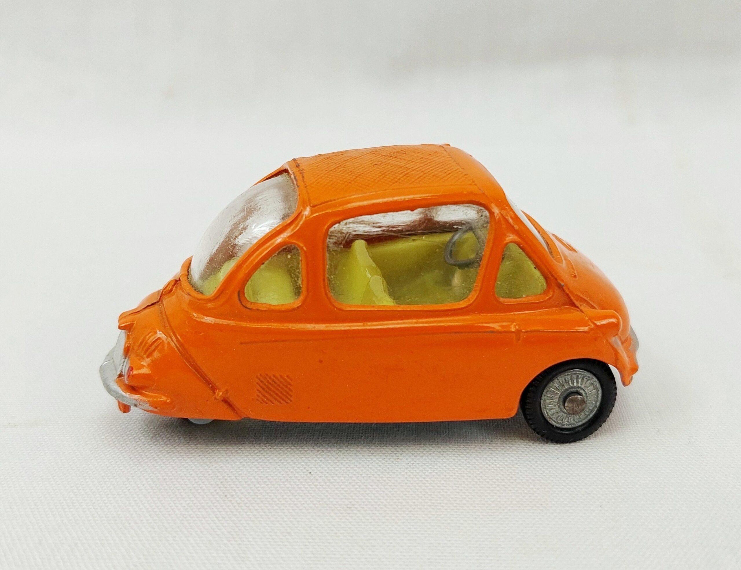 Corgi Toys No. 233 – Heinkel Economy Car - Image 2