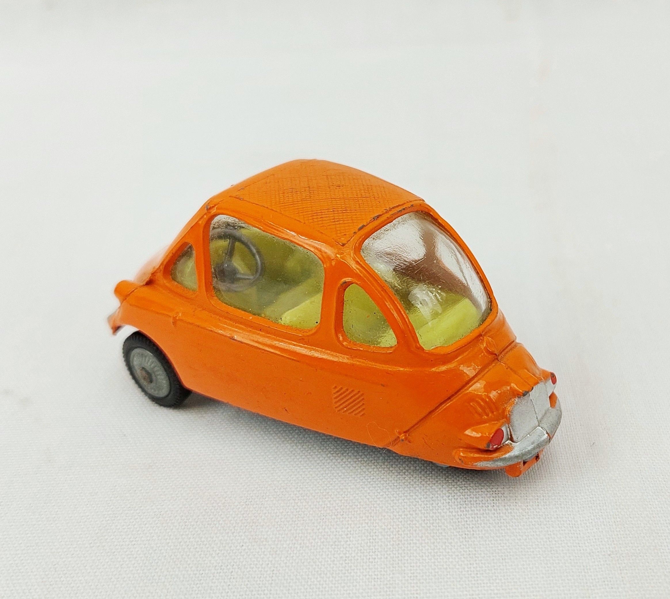 Corgi Toys No. 233 – Heinkel Economy Car - Image 4
