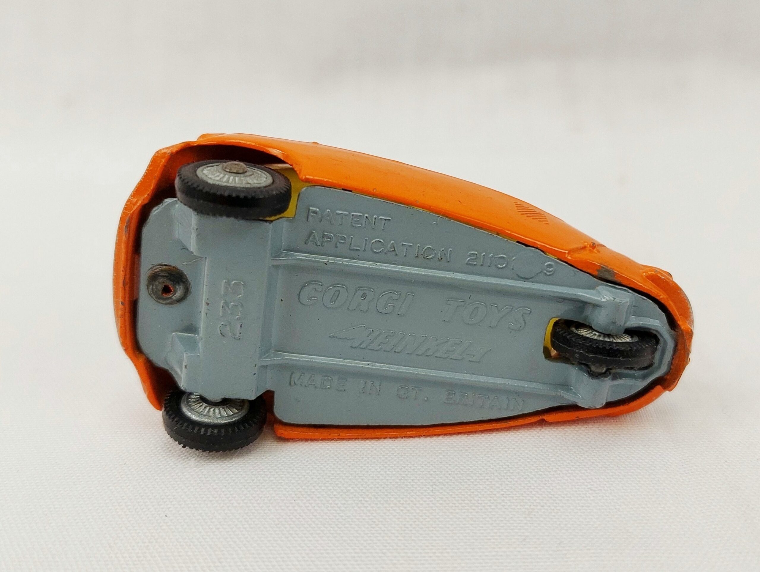 Corgi Toys No. 233 – Heinkel Economy Car - Image 5
