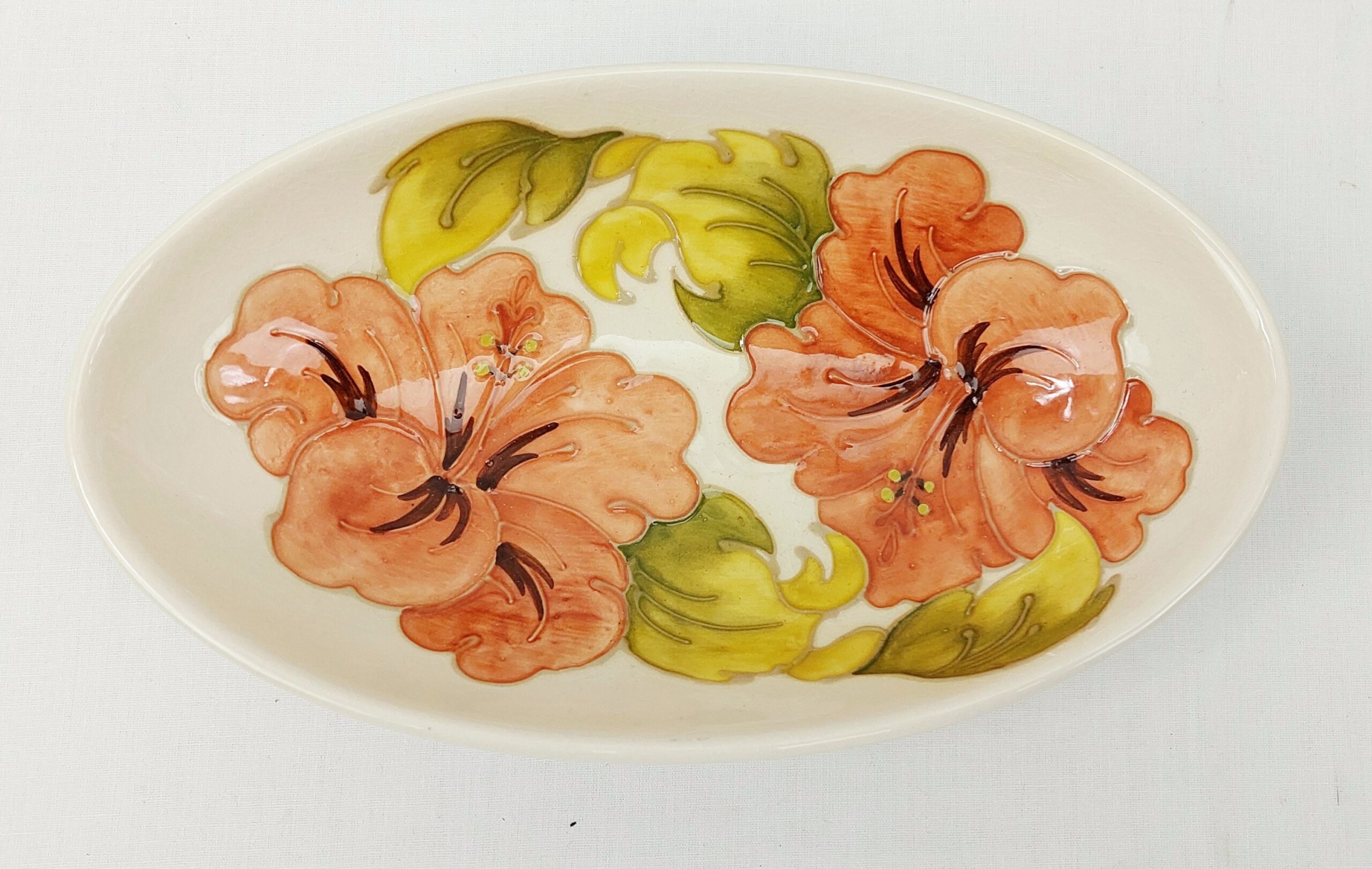 Moorcroft Cream Hibiscus Pattern Oval Bowl - Image 2