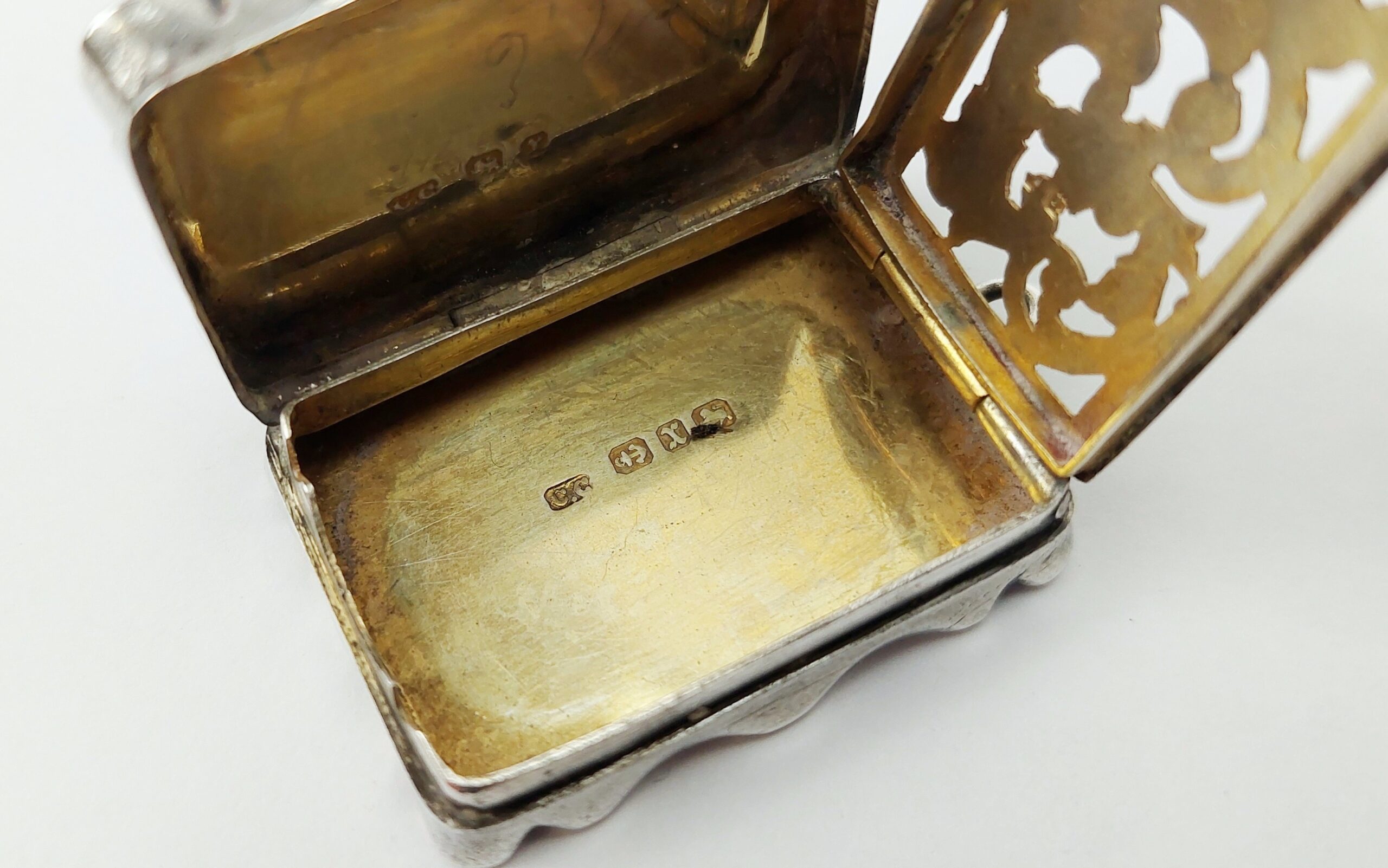 Victorian Sterling Silver Vinaigrette Birmingham 1897 By Colen Hewer Cheshire - Image 11