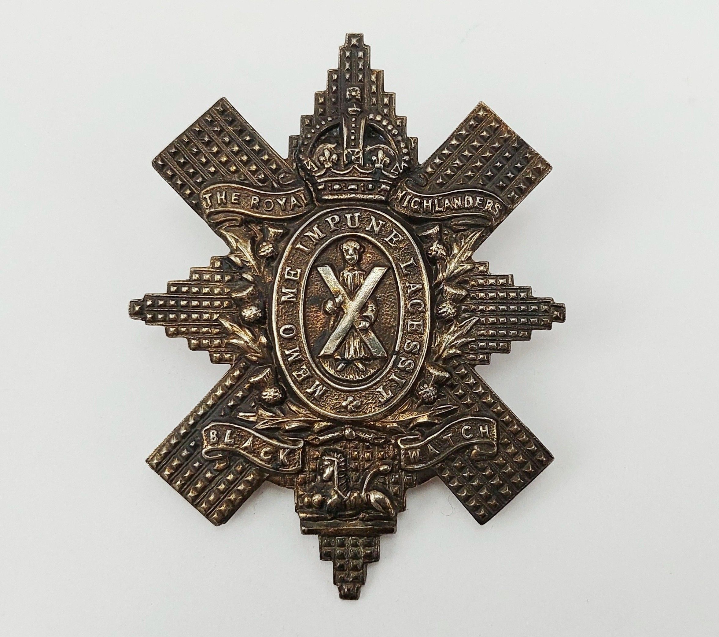 Restrike WW2 Royal Highlanders Black Watch Cap Badge