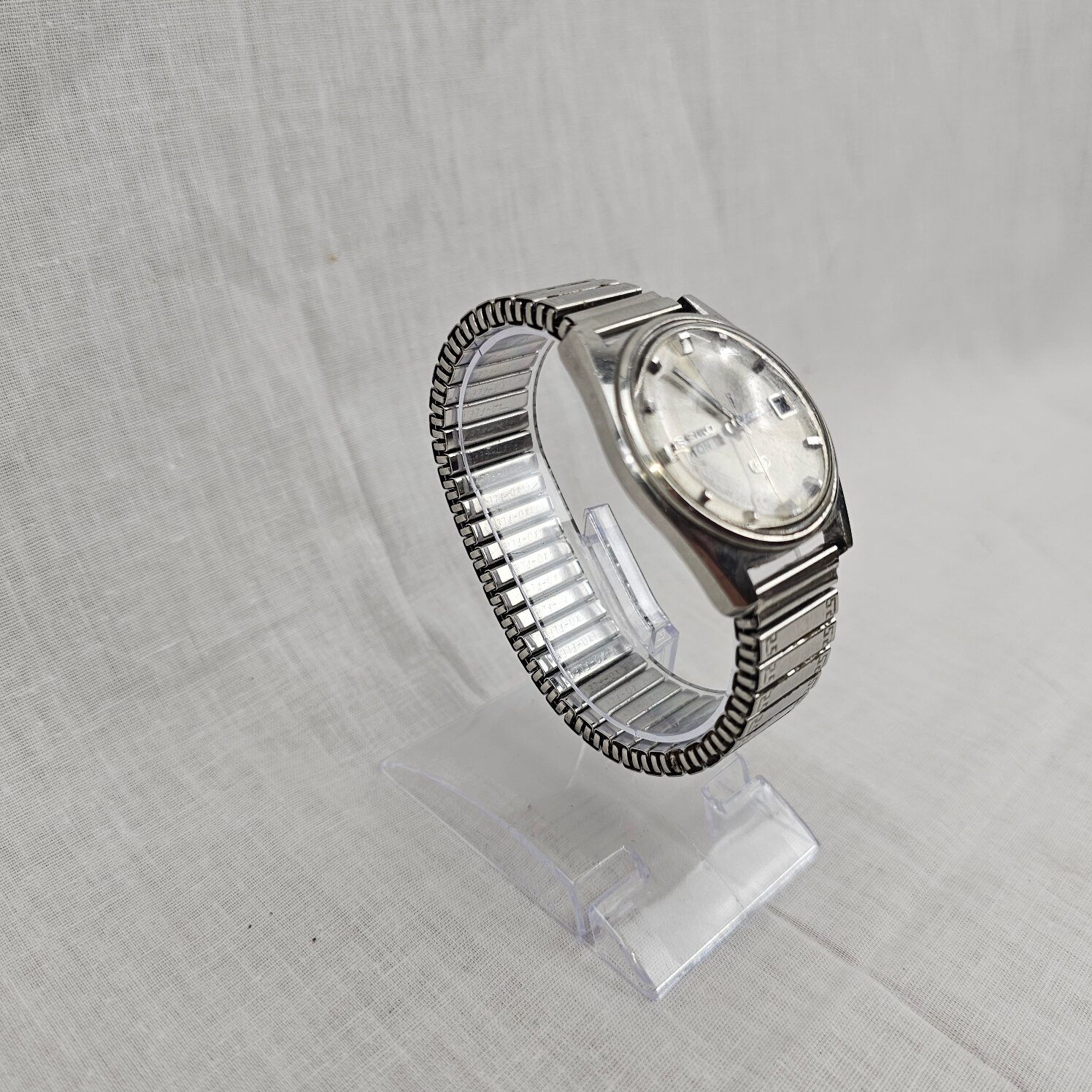 Seiko 5 Model 6199/8090 21 Jewels Automatic Gents Watch - Image 10