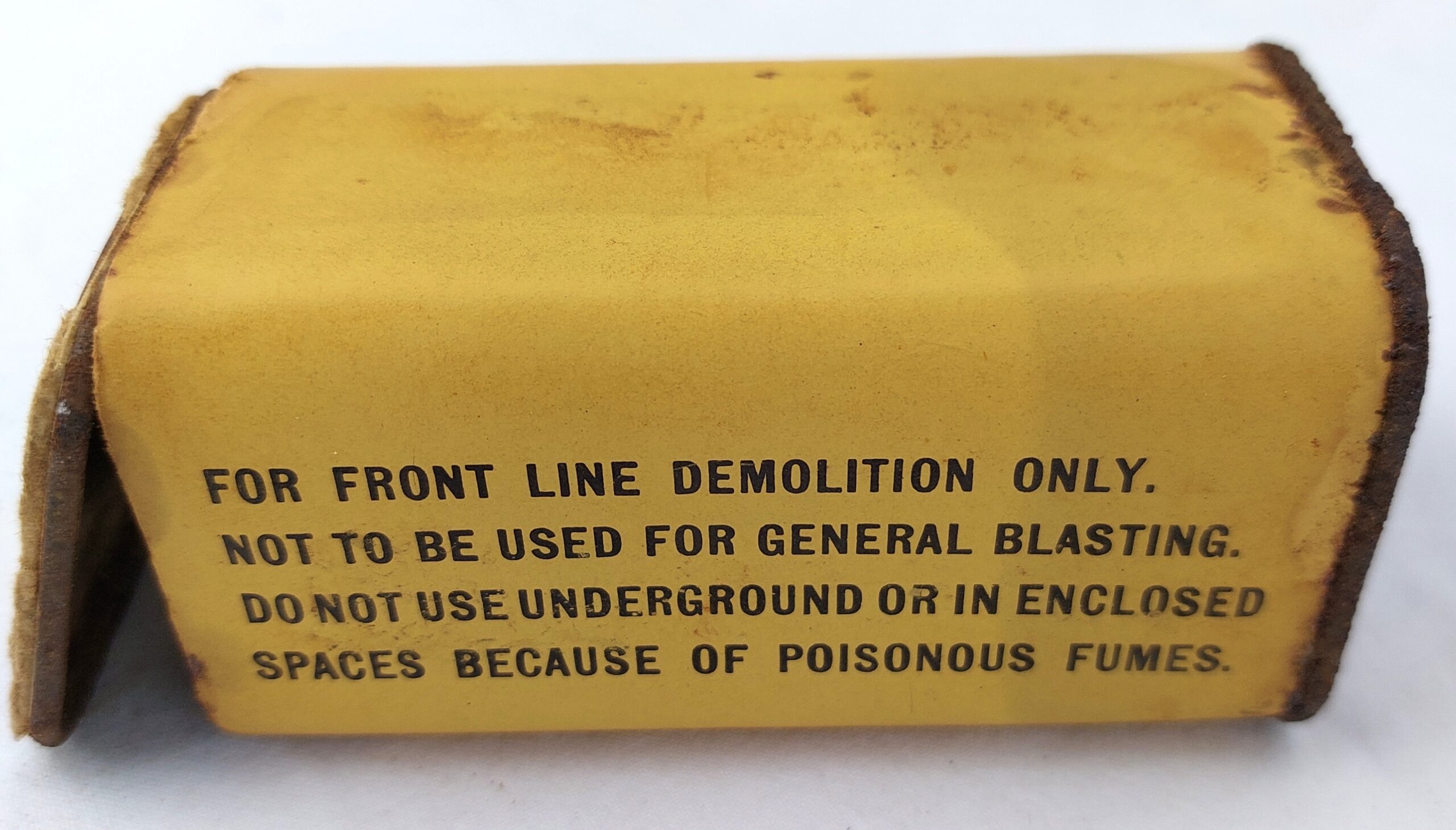 US, WW2, Empty TNT Package, "High Explosive TNT 1/2 Pound Net, Corps of Engineers, U.S.A., Dangerous" - Image 5
