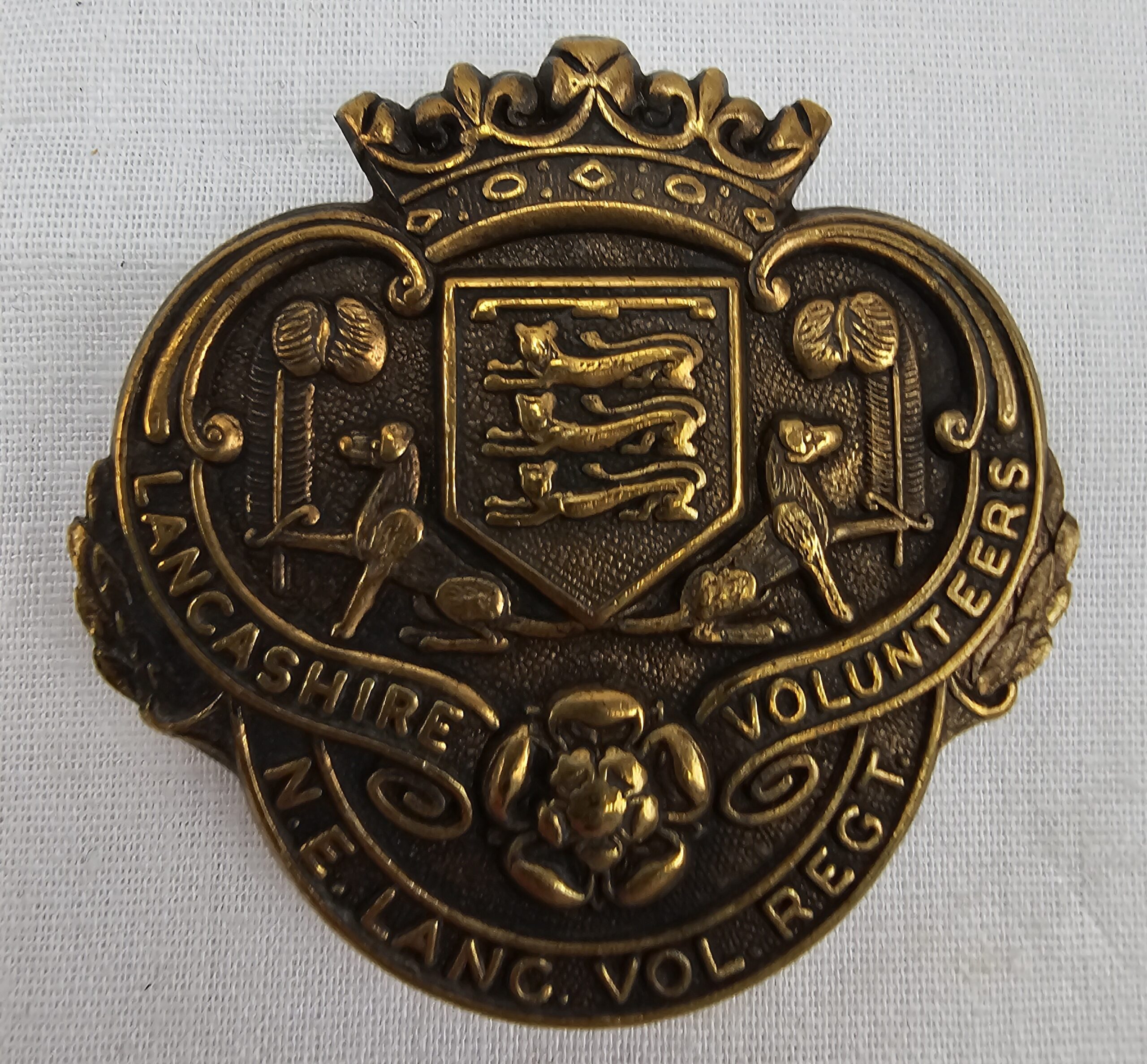 WW1 Lancashire Volunteers Wigan N.E Cap Badge