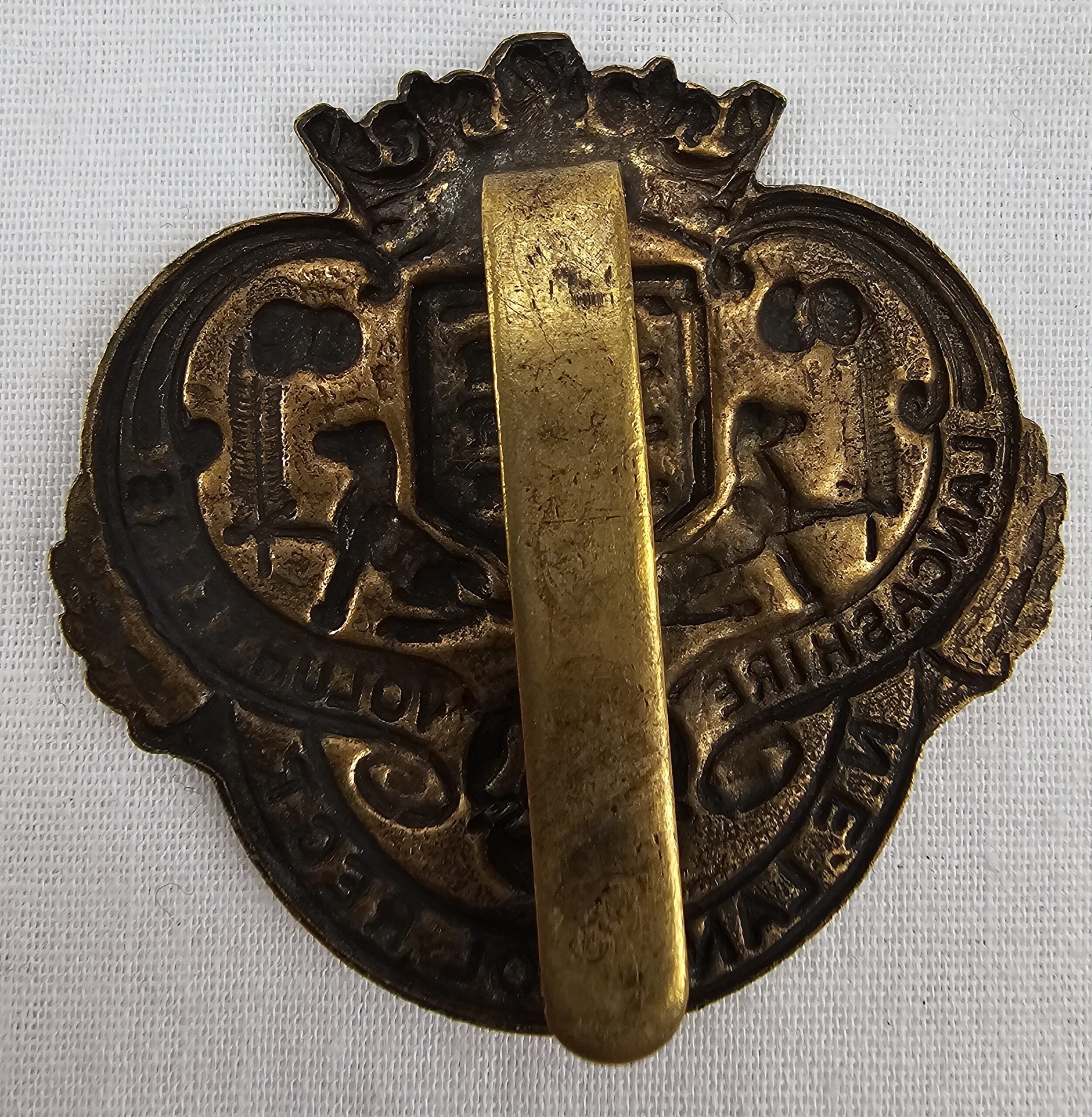 WW1 Lancashire Volunteers Wigan N.E Cap Badge - Image 2