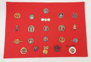 Collection Of 21 WW1 And Later Hampshire Regiment Sweetheart Badges