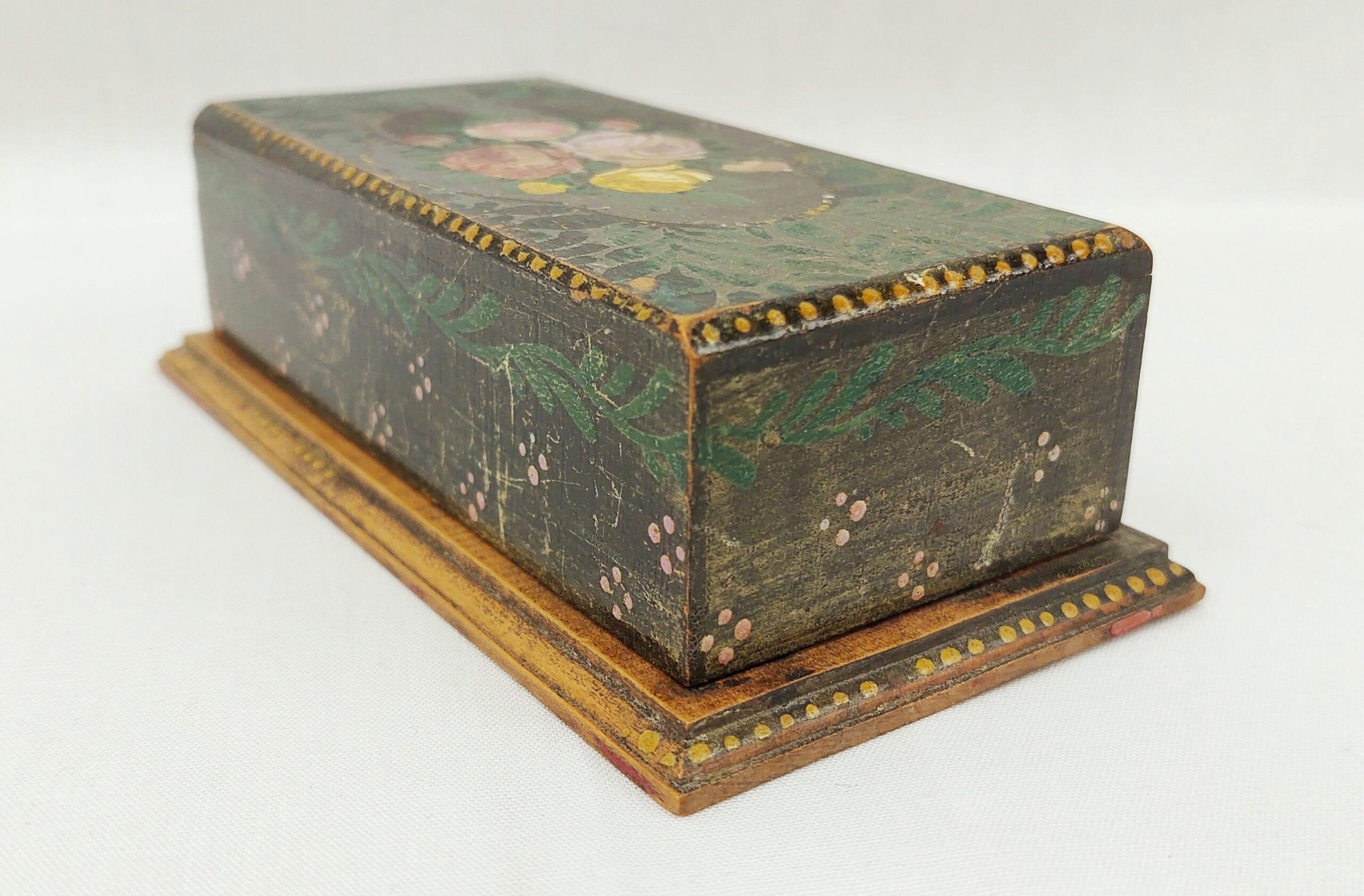 Edwardian Hand Painted Stamp Box - Image 3