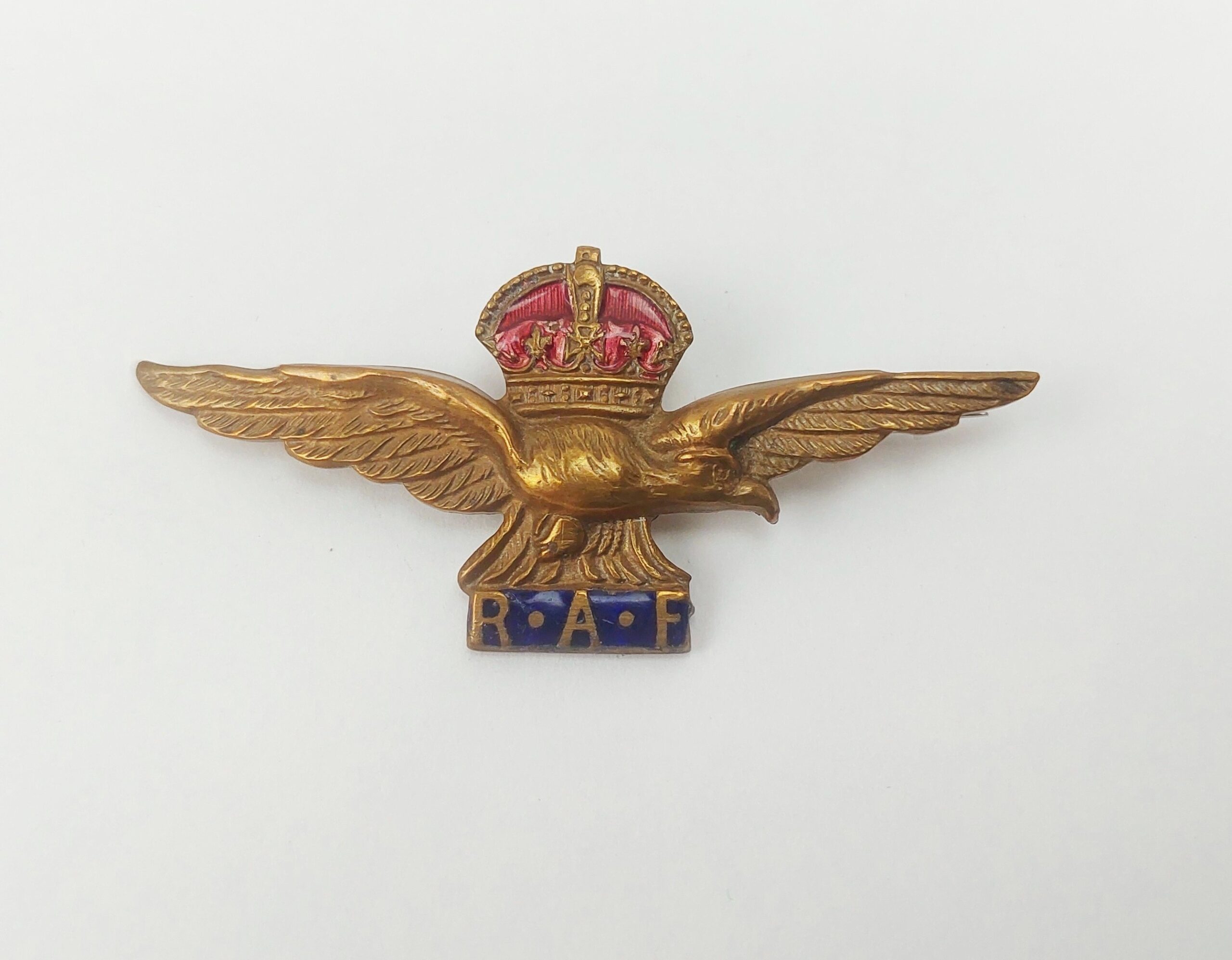 WW1 Enamelled RAF Sweetheart Badge
