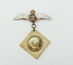 WW2 Enamelled RAF Sweetheart Badge with Photo Pendant