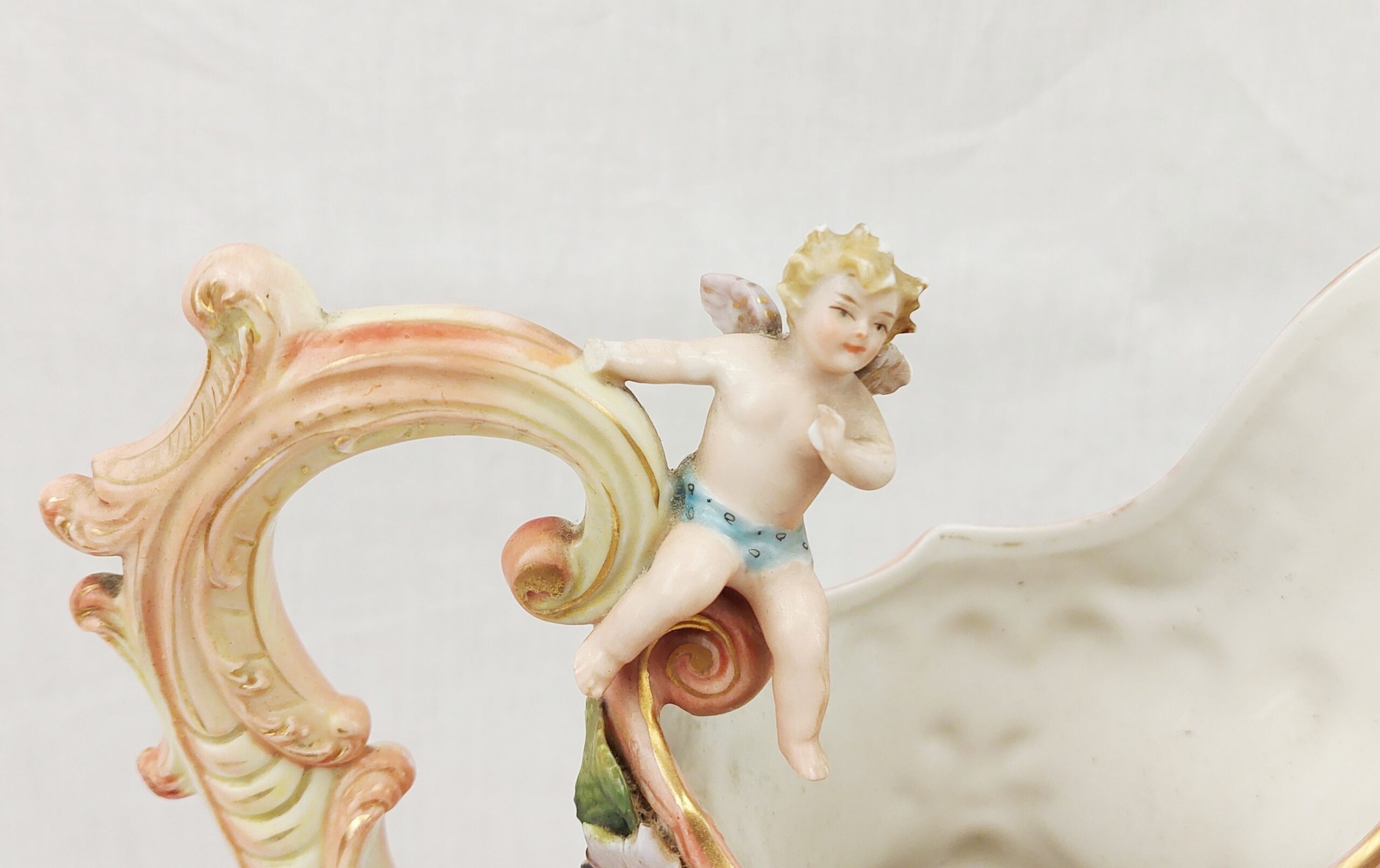Superb Victorian Jug With Applied Angels And Flowers - Image 10