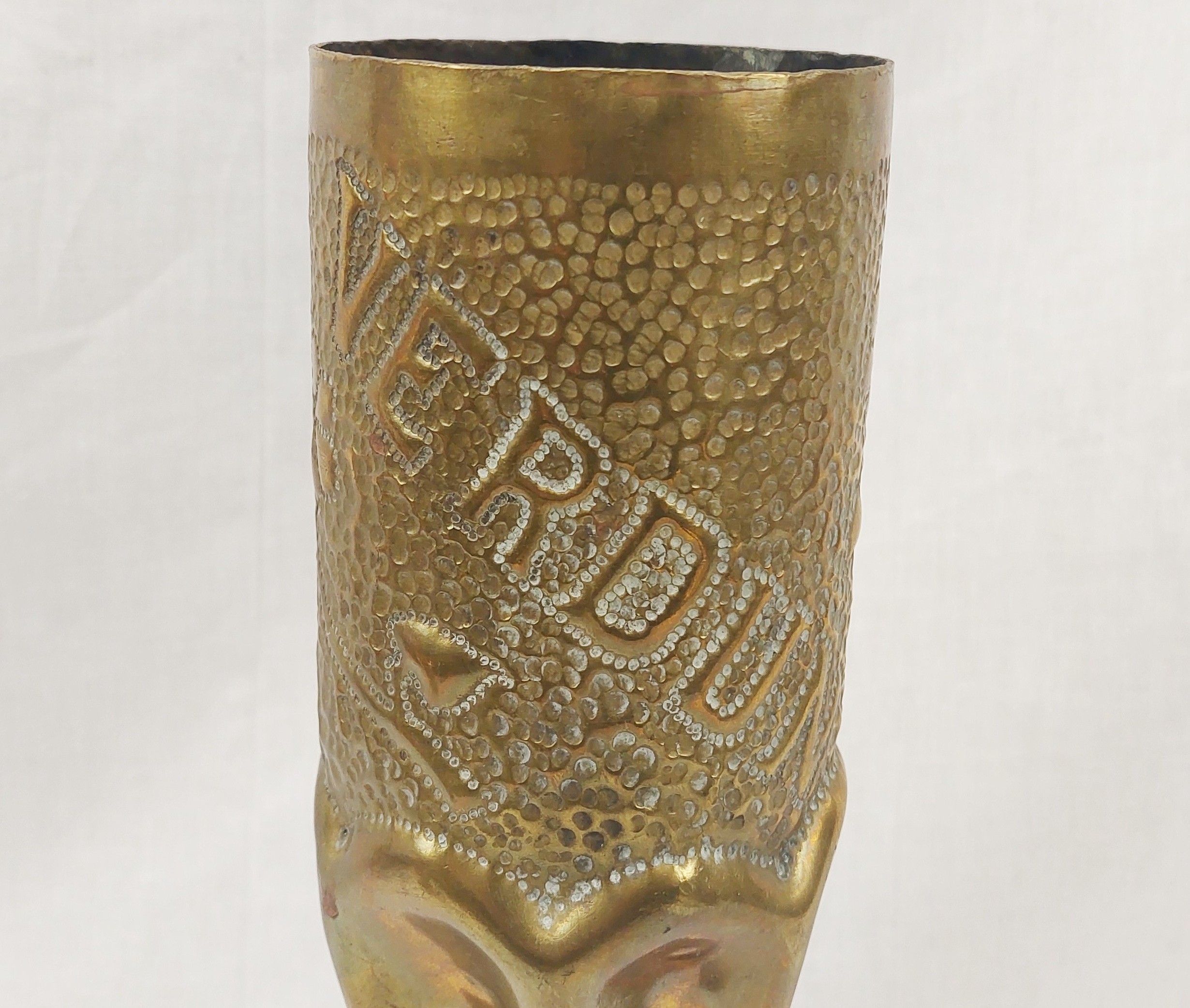 WW1 French Verdun Trench Art Shell Case - Image 9