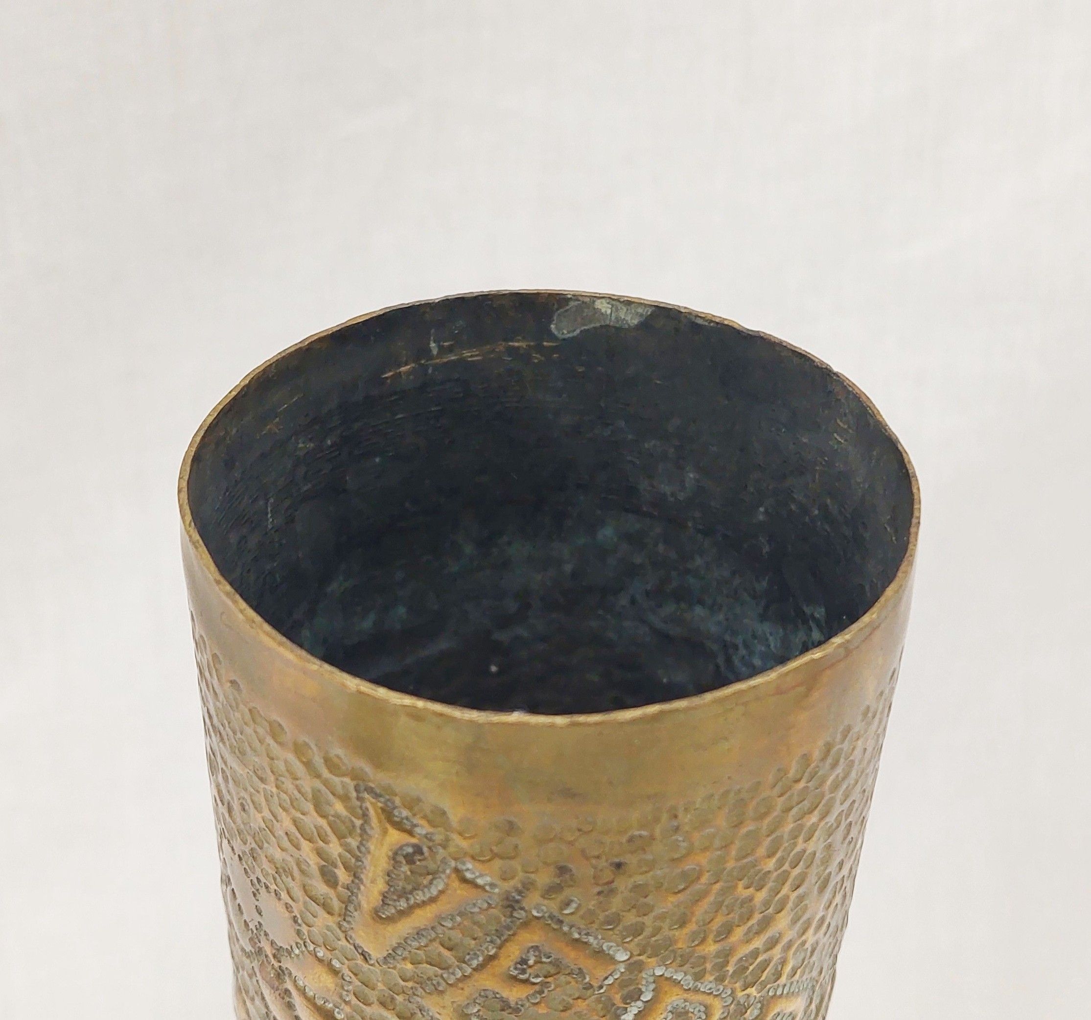 WW1 French Verdun Trench Art Shell Case - Image 3